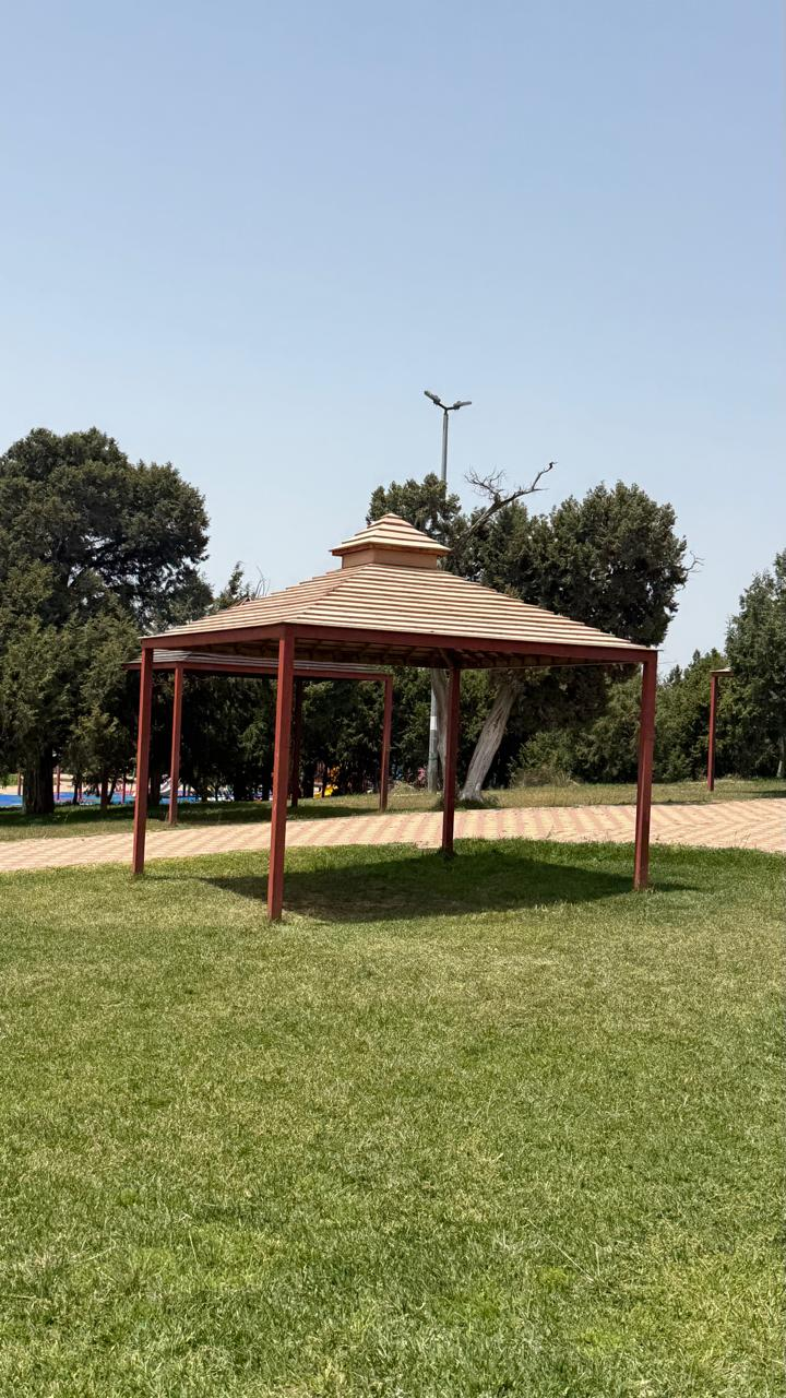 سندويش بنل مظلات هناجرسواترقرميدمجالس خيام برجولات ابواب شبابيك مستودعات قبب لكسان شبوك مزارحدادعامه - Image 8