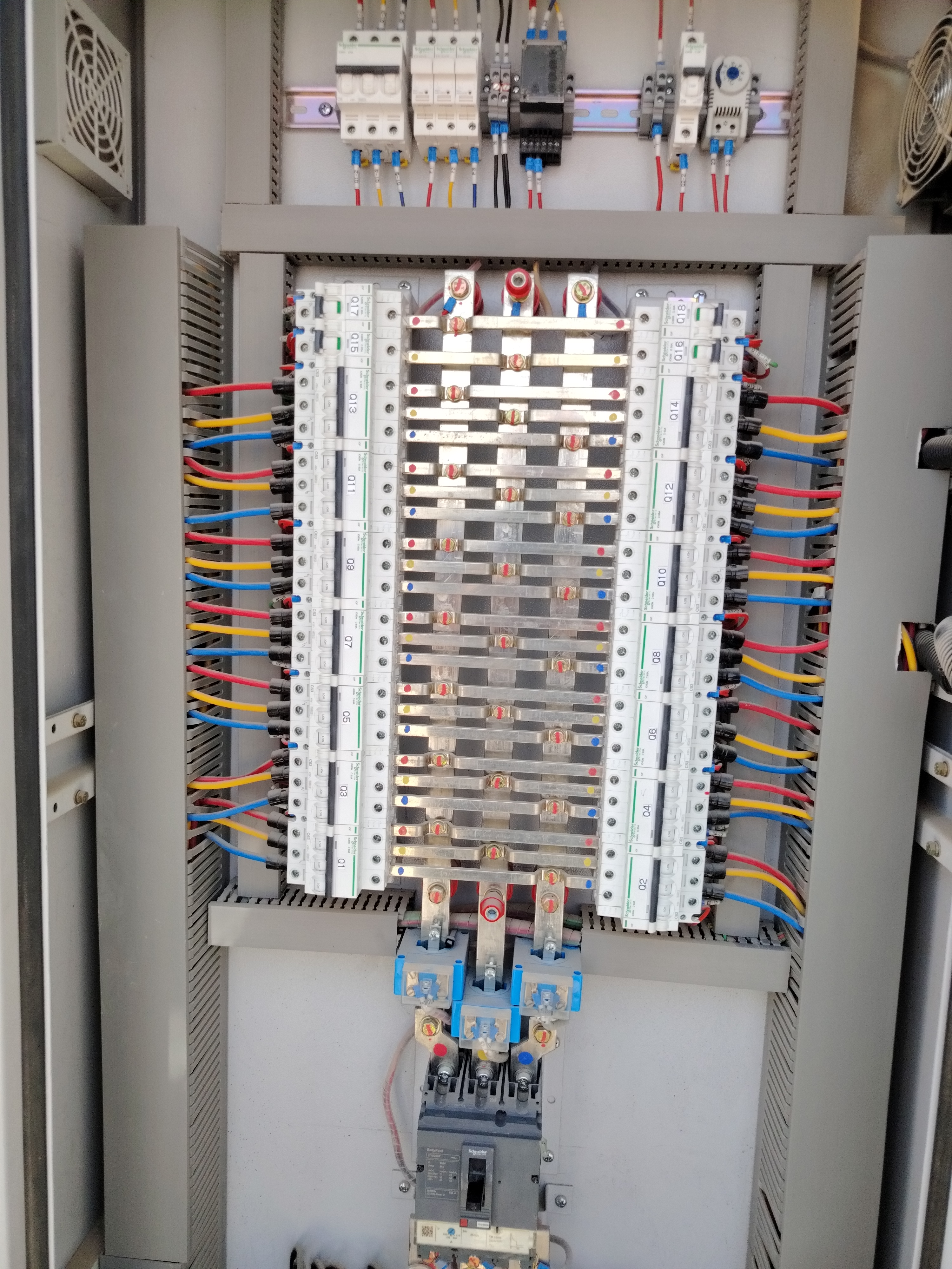 فني ومقاول كهرباء مباني بالرياض - Image 2