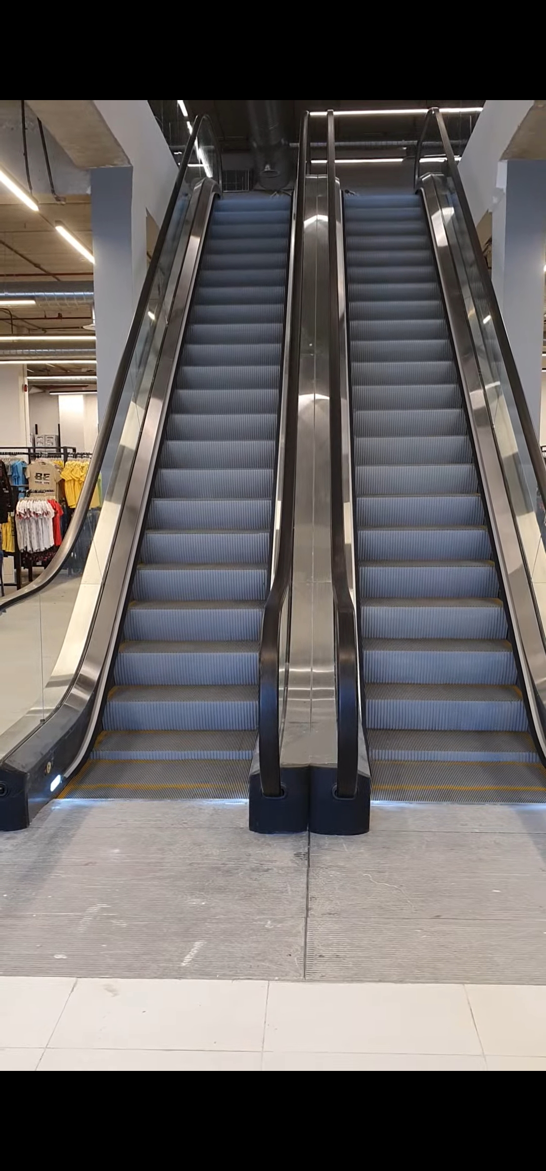 صيانه مصاعد وسلالم كهربائيه