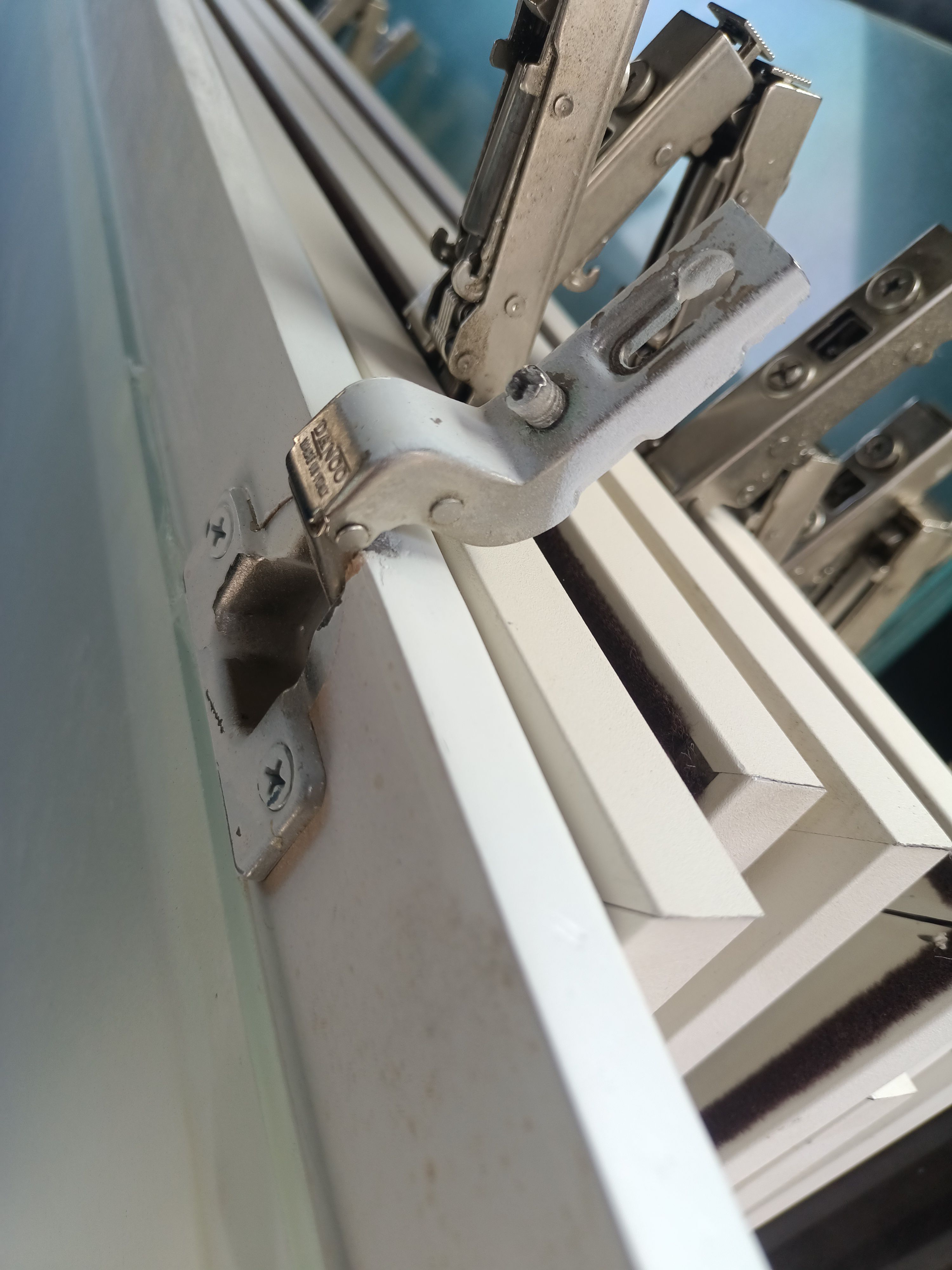 فني مطابخ فك وتركيب وتعديل - Image 7