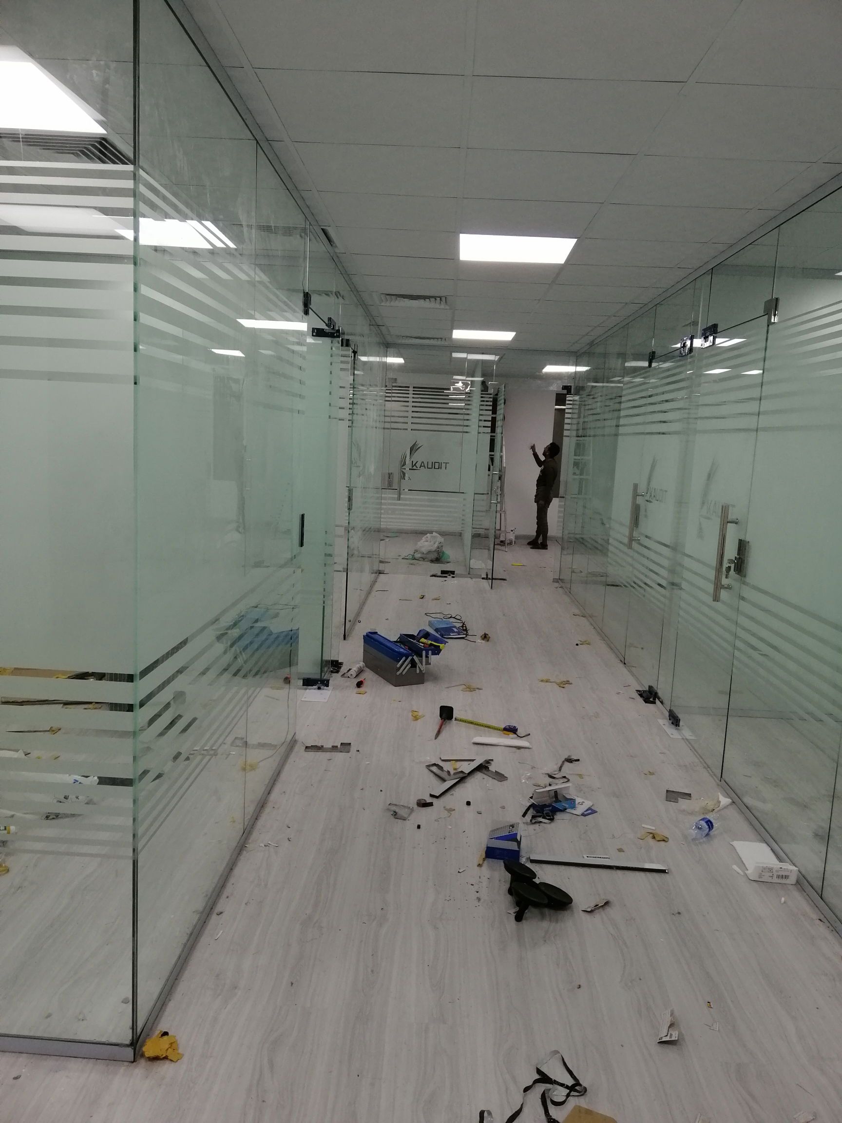 زجاج سكريت - Image 3