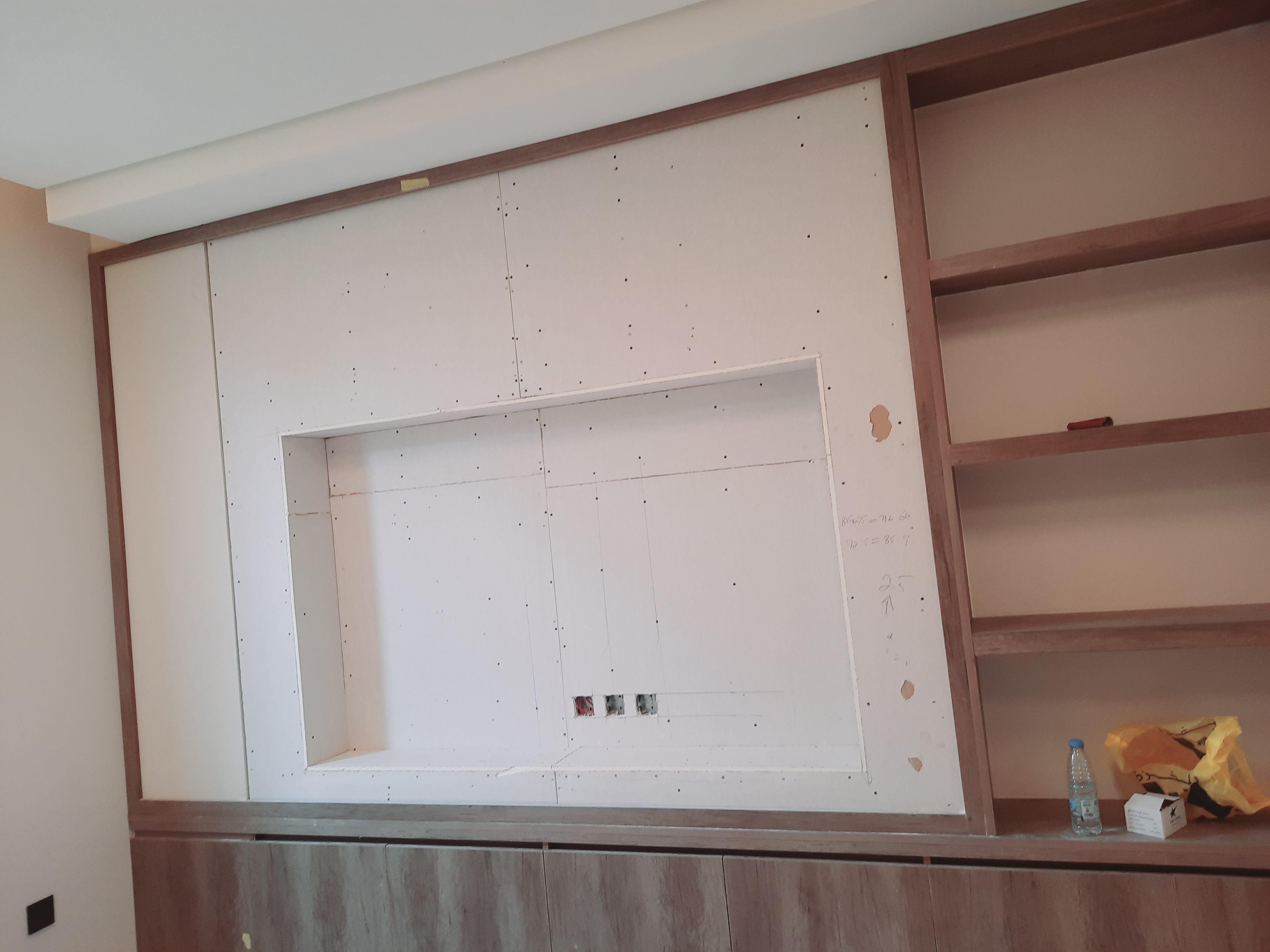 Gepsam boards  and. Cement  board  decore