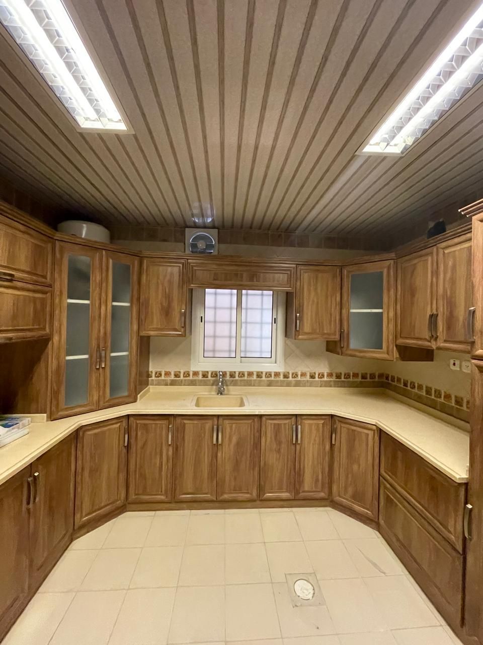 فني صيانة مطابخ أبواب شبابيك شتر بالرياض - Image 12