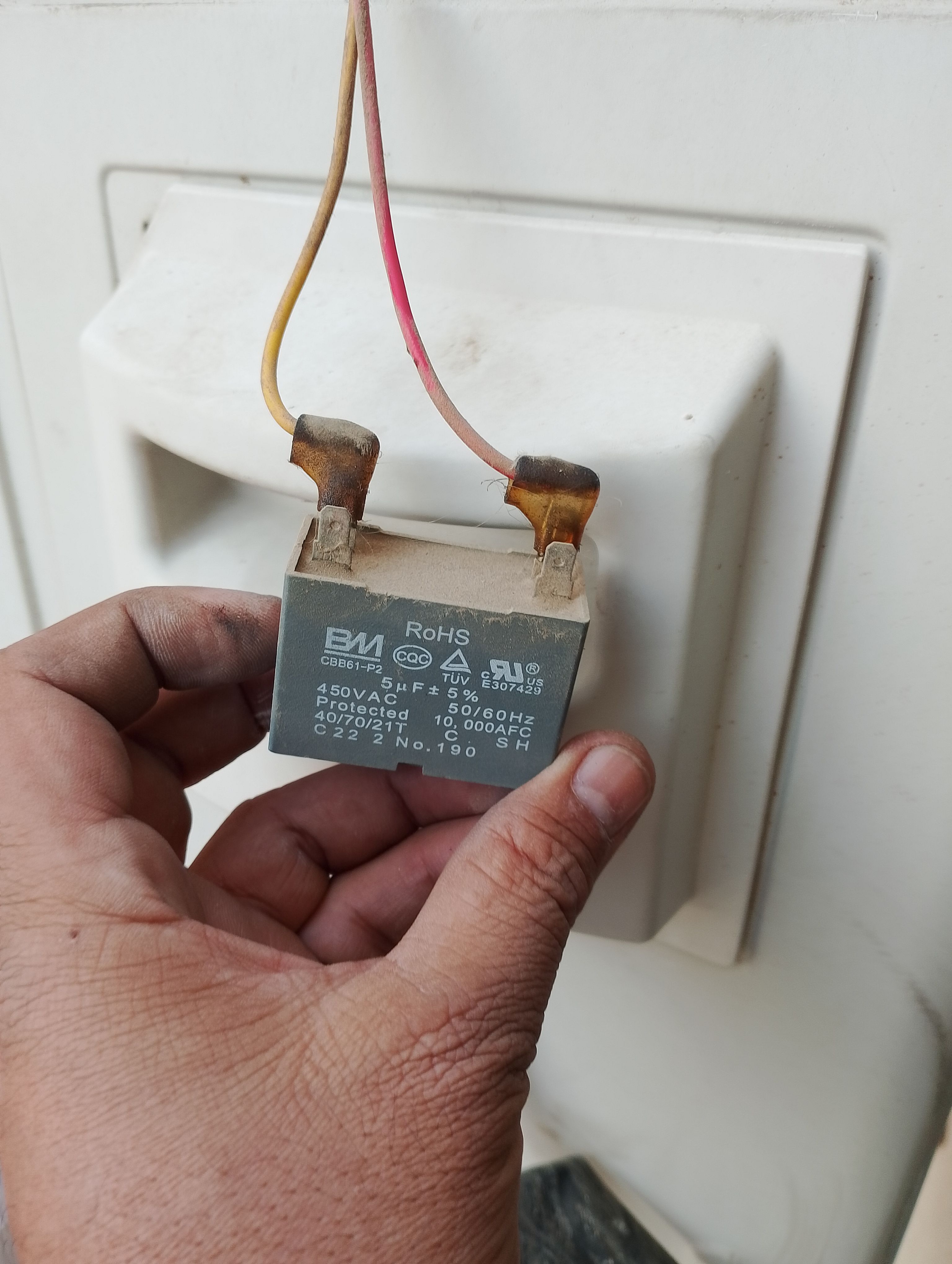 ابو معين مهندس مكيفات شباك اسبلت غساله ثلاجه تاسيس مواسير فك - Image 3