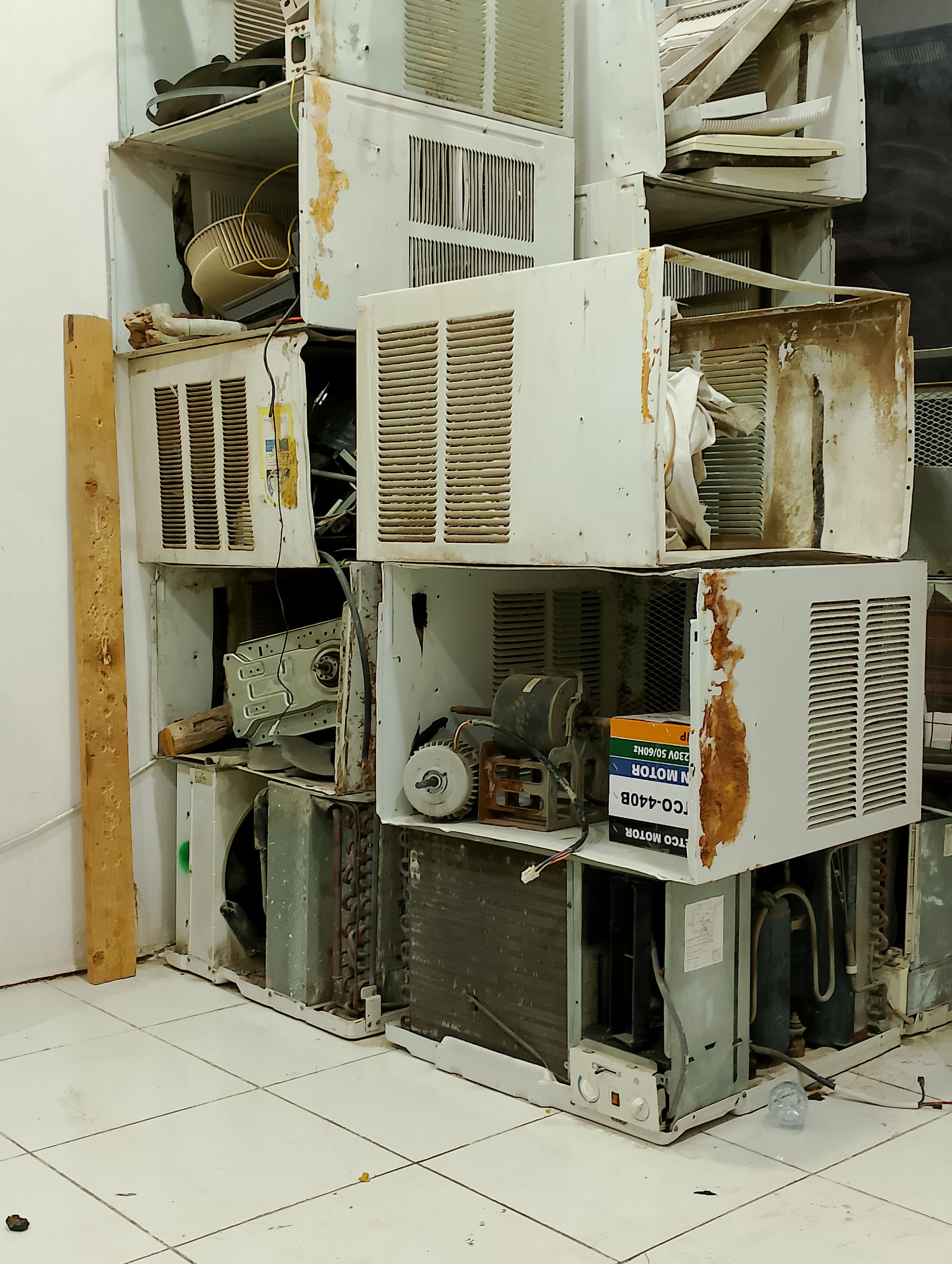 ابو معين مهندس مكيفات شباك اسبلت غساله ثلاجه تاسيس مواسير فك - Image 5