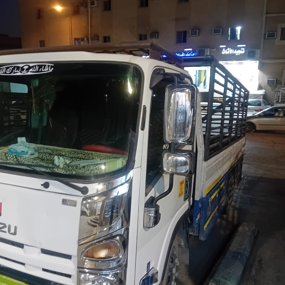 توصيل الاثاث للجمعية الخيرية بالرياض 0555846171