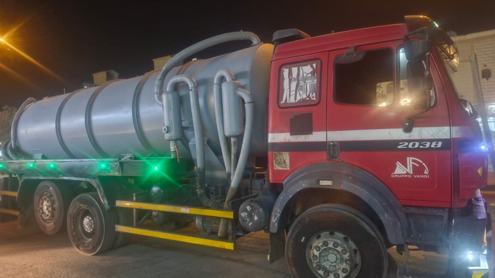 تسليك مجاري الصرف الصحي تنظيف البيارت بالكمبرسر سحب مياه مجا - Image 3