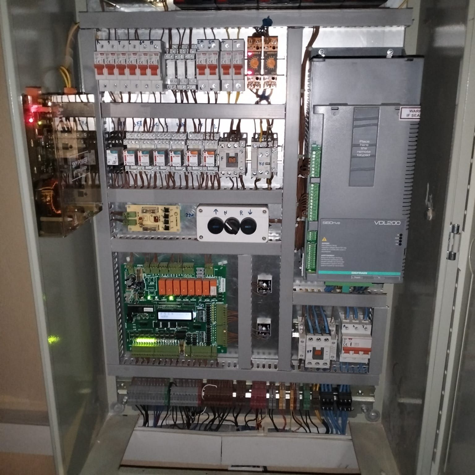 مصاعد جديده ومستعمله - Image 4