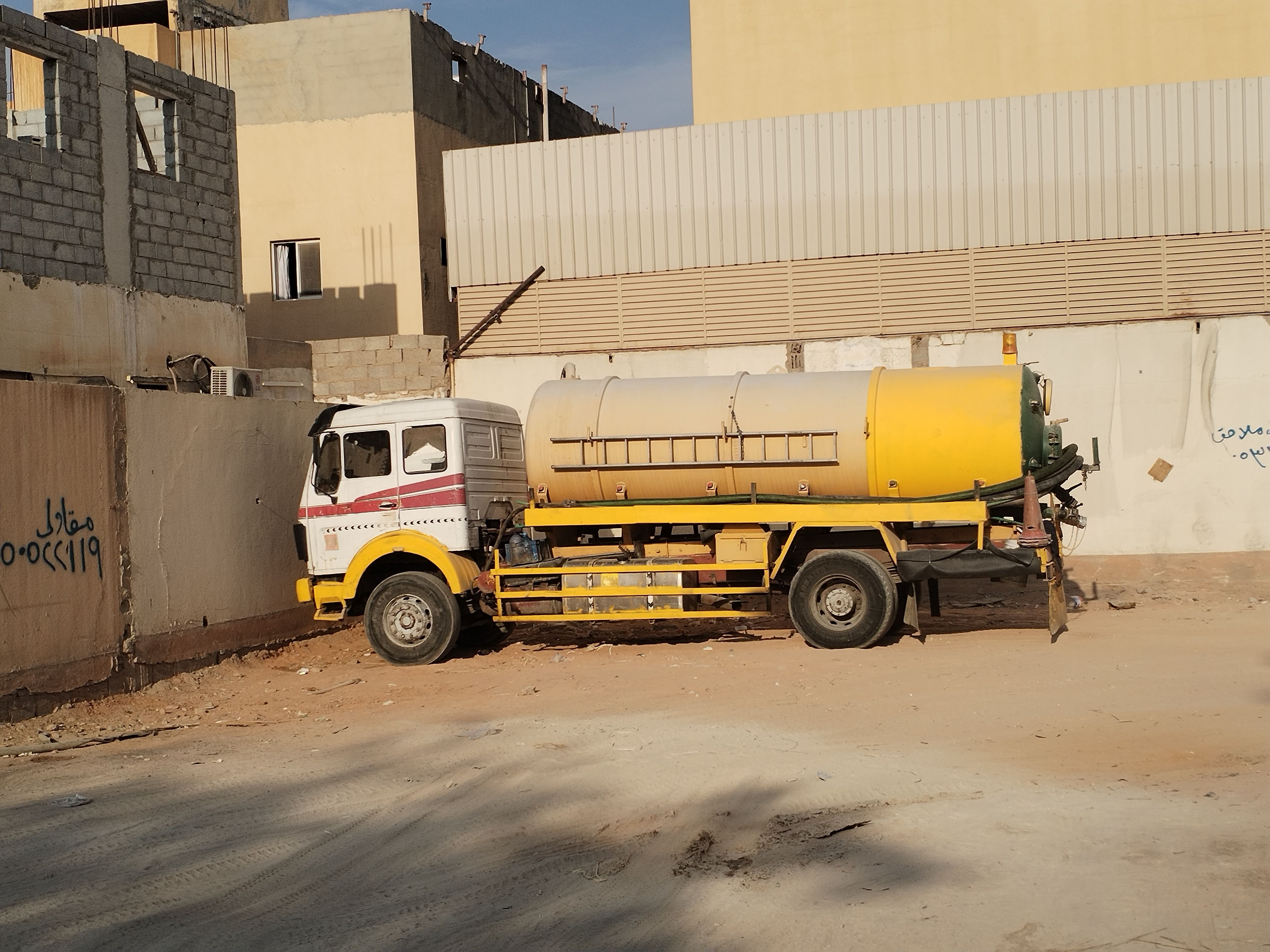 خدمات الصرف الصحي تسليك مجاري الصرف الصحي - Image 2