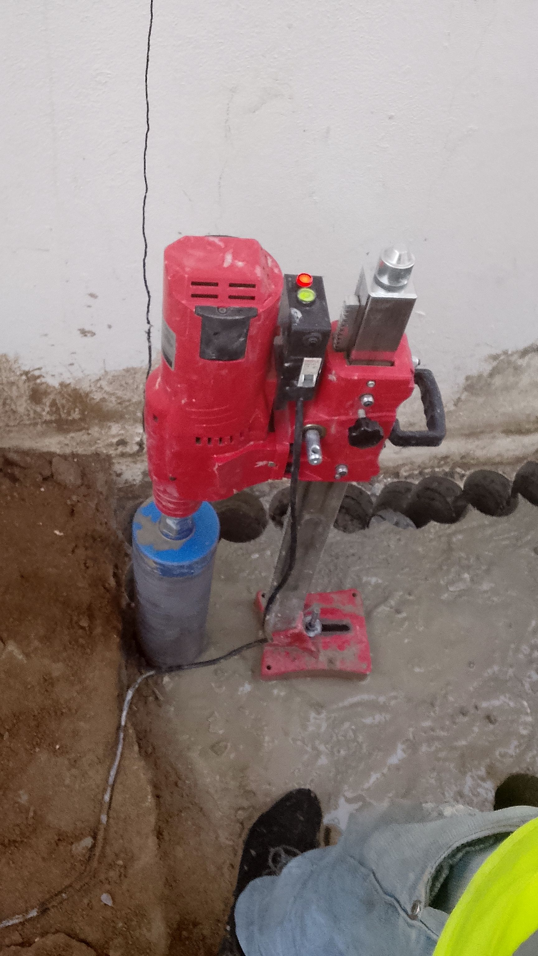 قص وتخريم الخرسانه وفتح كور وقص الجدران وتكسير لابواب ف عسير - Image 11