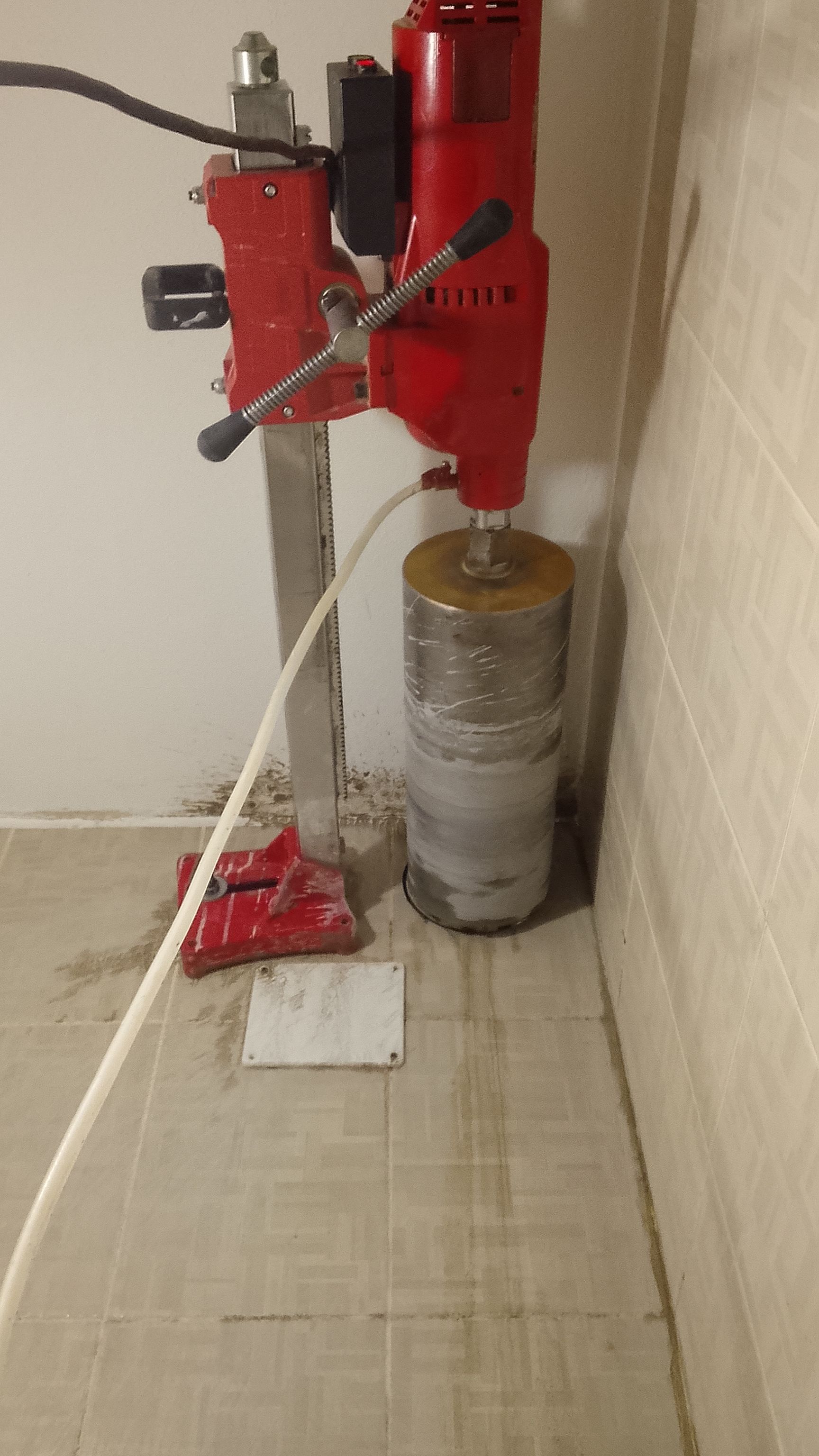 فتح الكور وتكسير الجدران قص وتخريم الخرسانه - Image 3