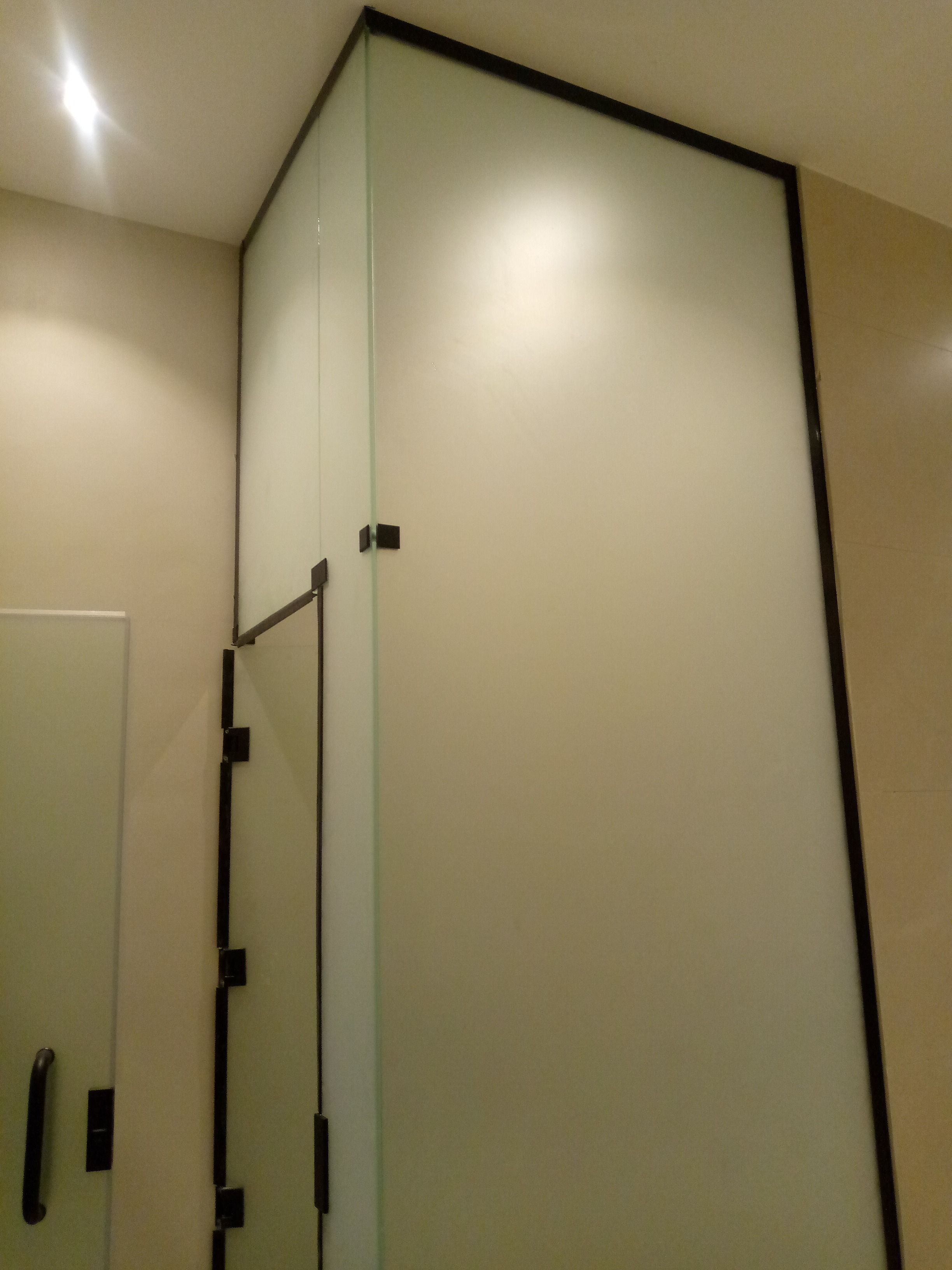 تركيب زجاج سكريت - Image 3