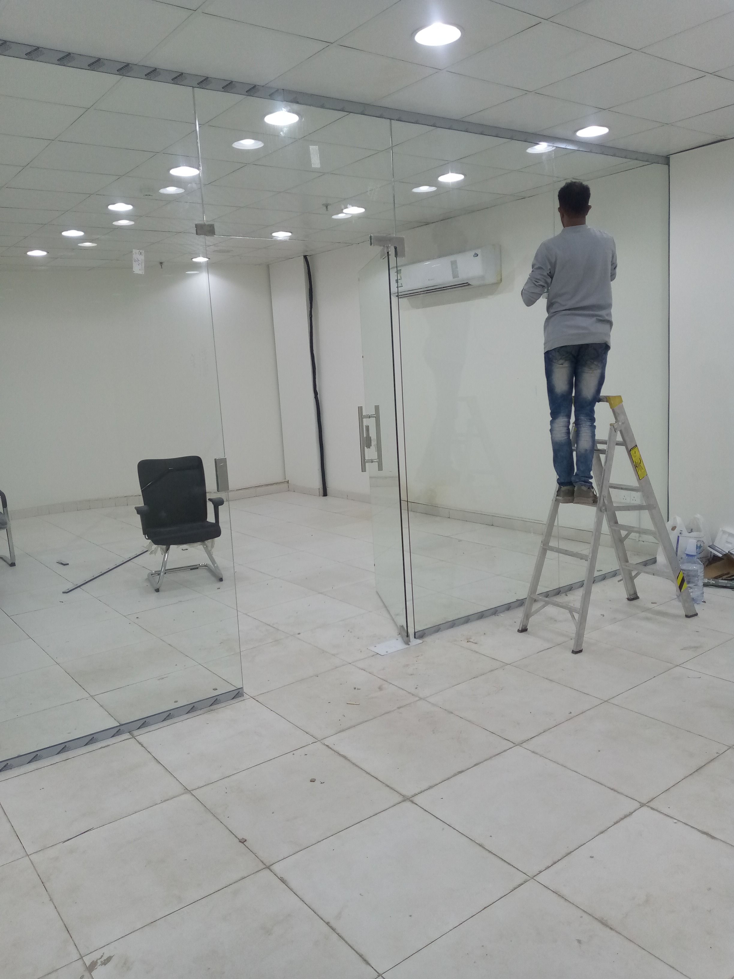 تركيب زجاج سكريت - Image 7