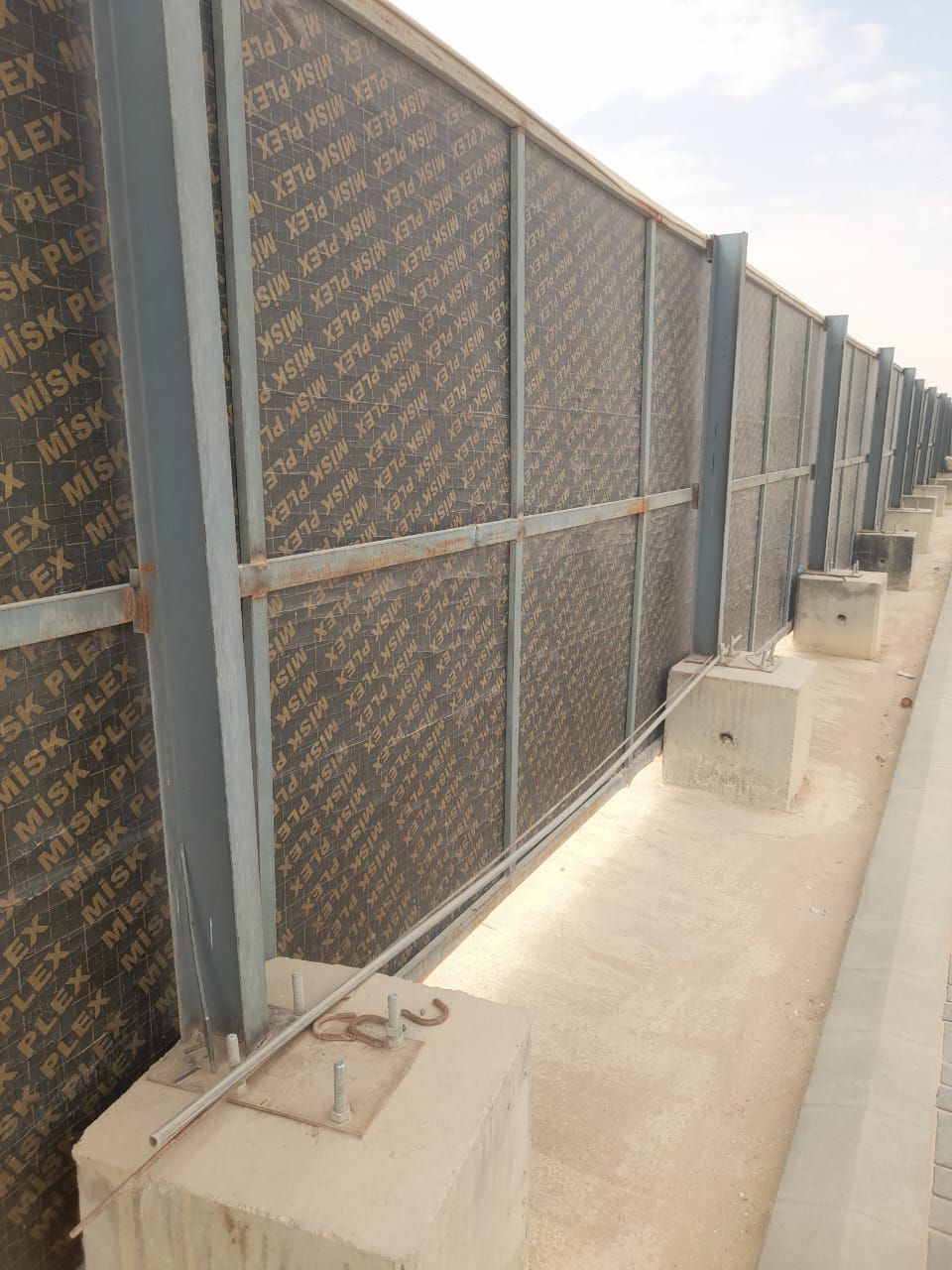 حداد متنقل صيانه ابواب وجميع اعمال الحداده - Image 6