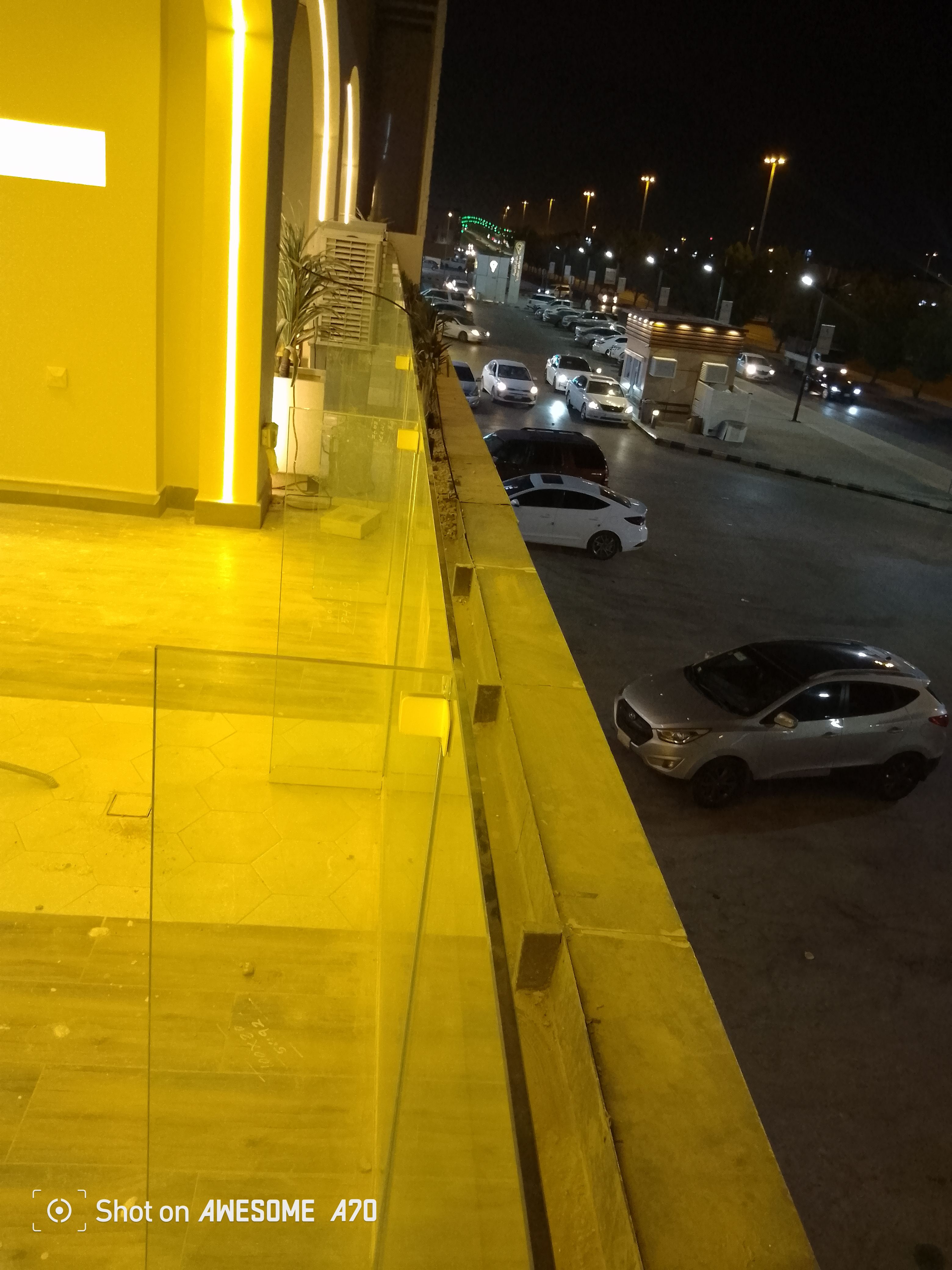 فني تركيب ابواب زجاج سكريت - Image 9