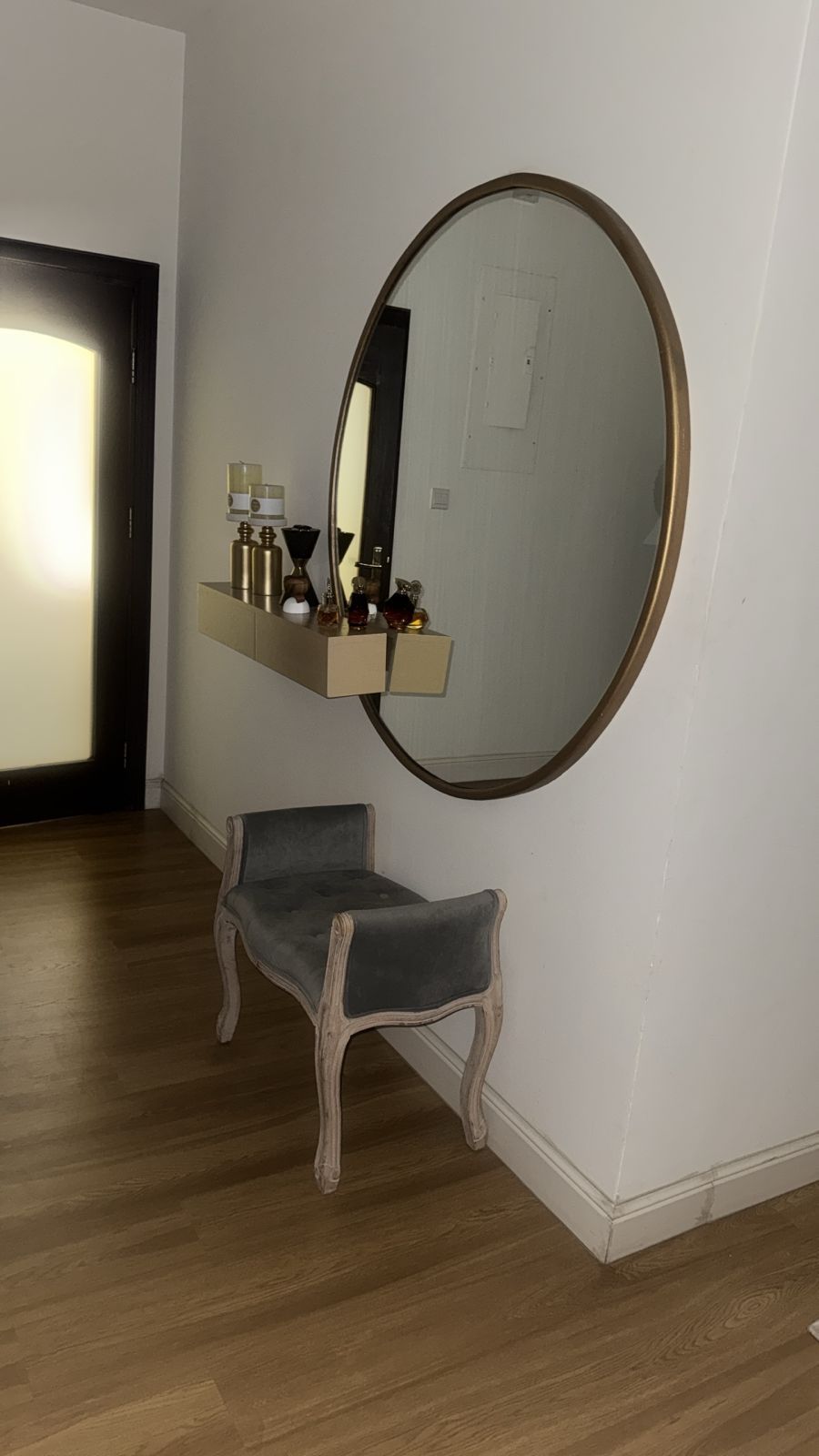 فني نجار في جده - Image 4