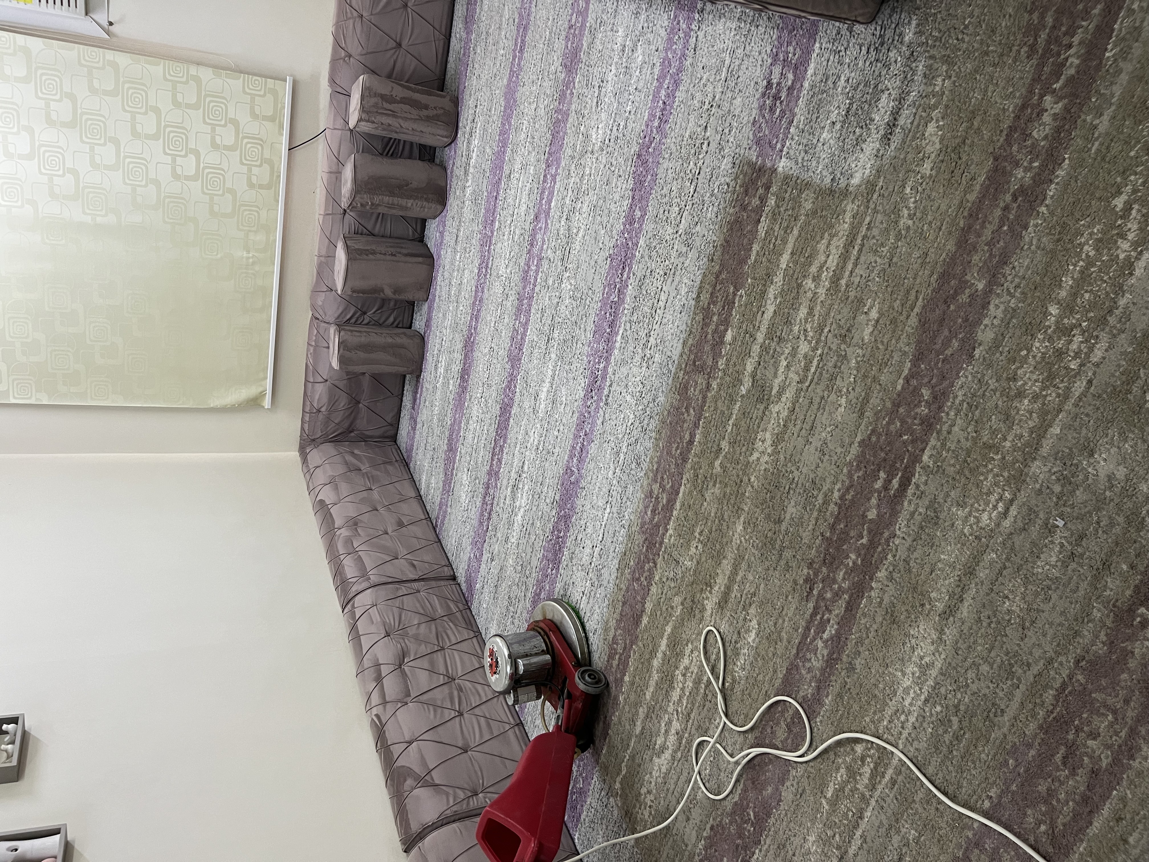 تنظيف المجالس والكنب والسجاد مع التجفيف السريع والتعطير اتصل