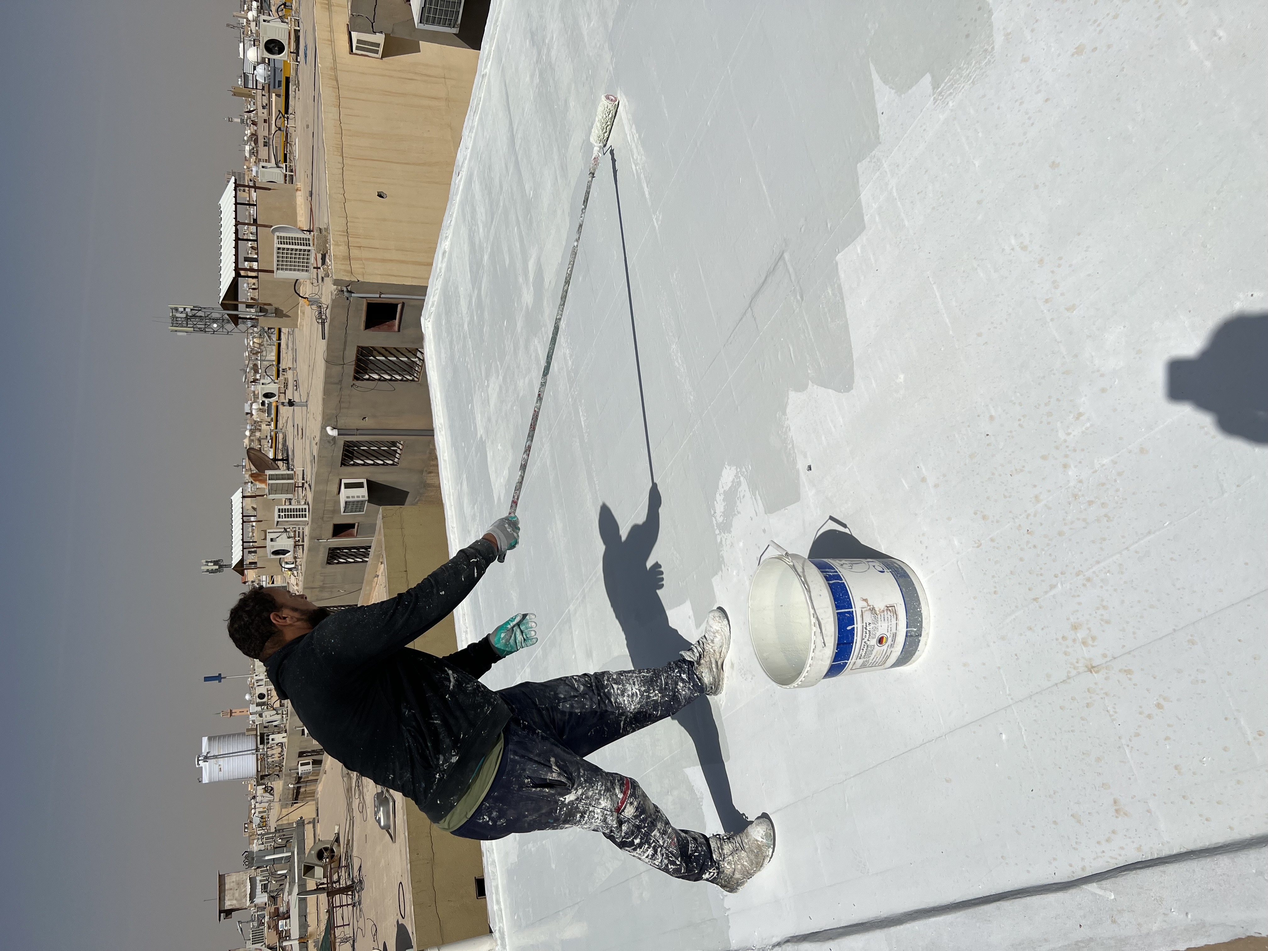 عزل خزانات وعزل اسطح بالرياض مع تنظيف الخزان قبل العزل - Image 5