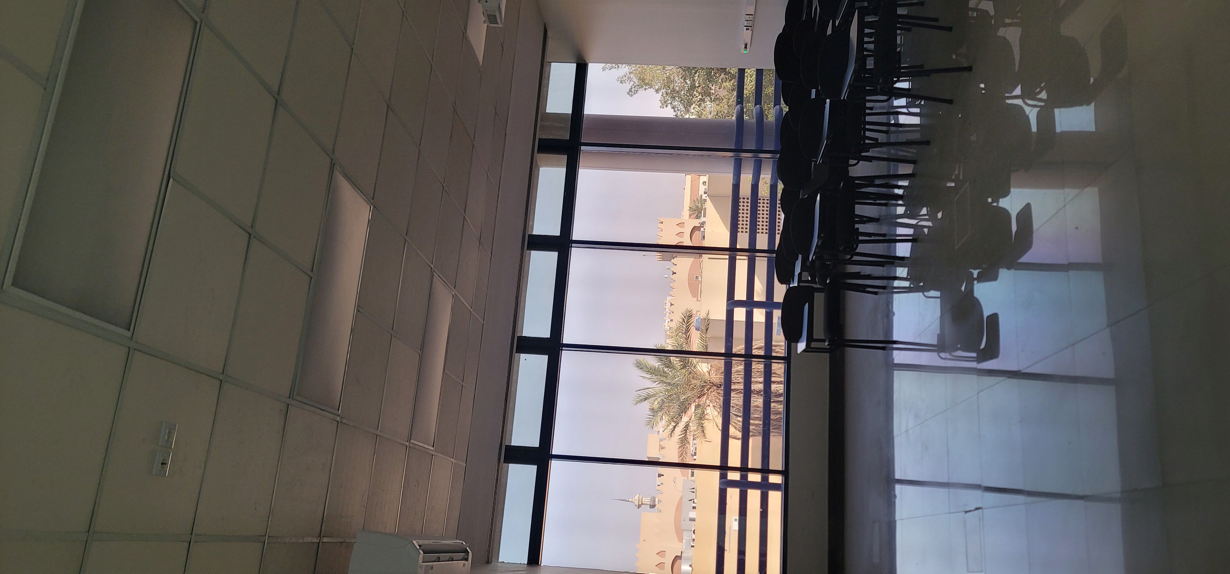 ابو سالم طباعه وتركيب الإستيكرات وعازل حرارة مباني - Image 16