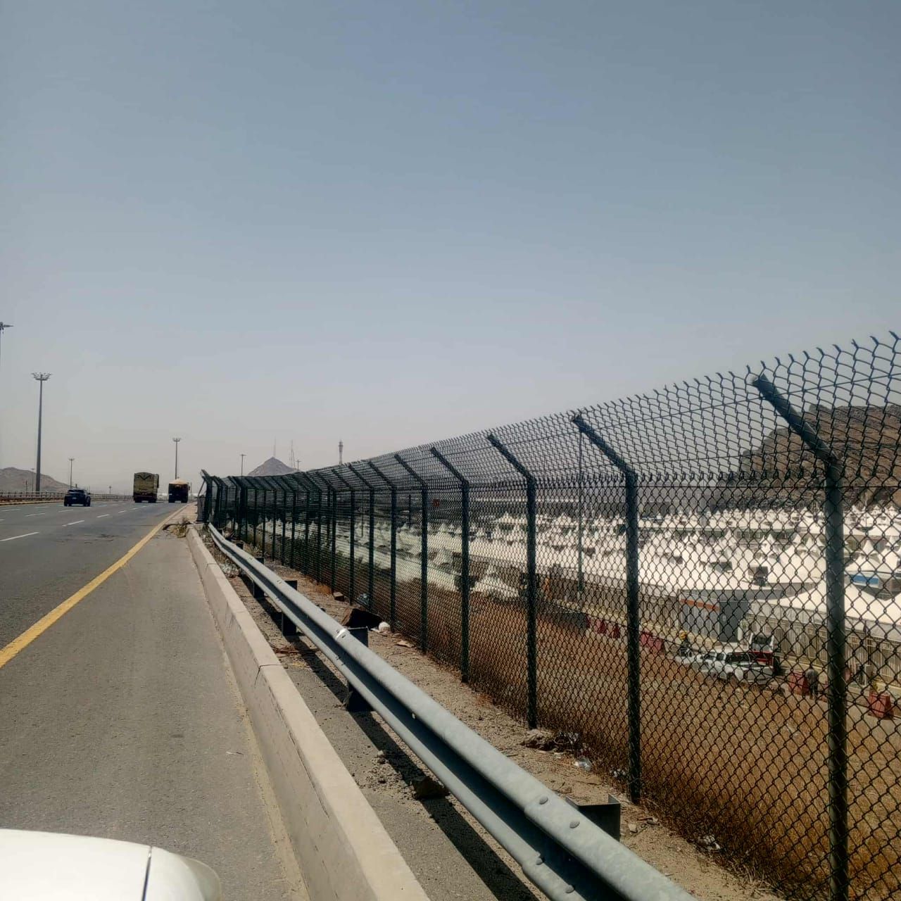 ابوفخر مقاول شبوك ومظلات وحجر الرابراب وسور شنكو - Image 4