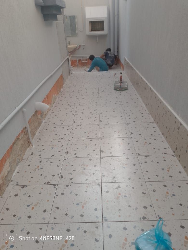 معلم بلاط متواجد في جده جميع انواع السيراميك - Image 2