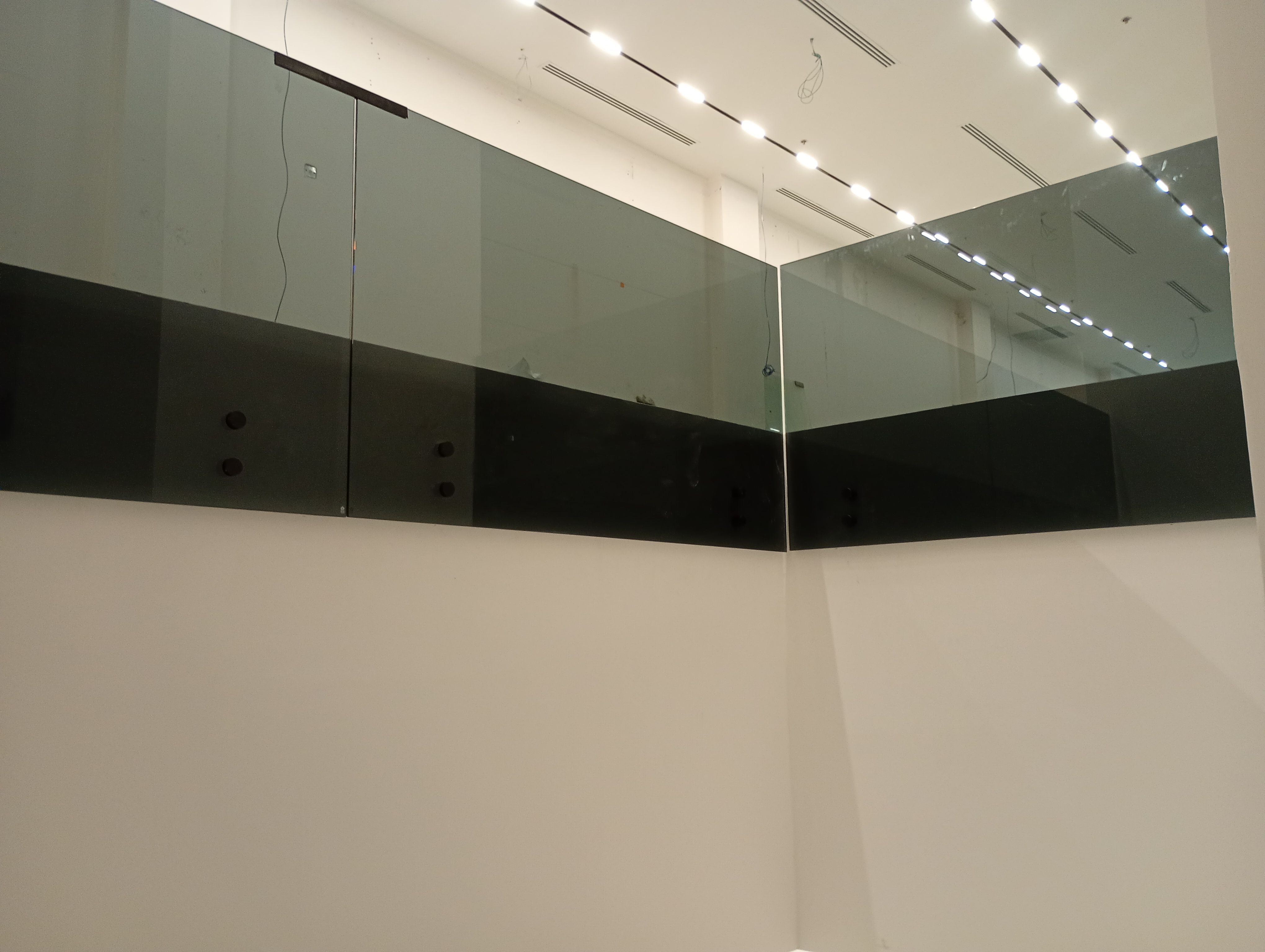 تفصيل درابزين زجاج الرياض - Image 13