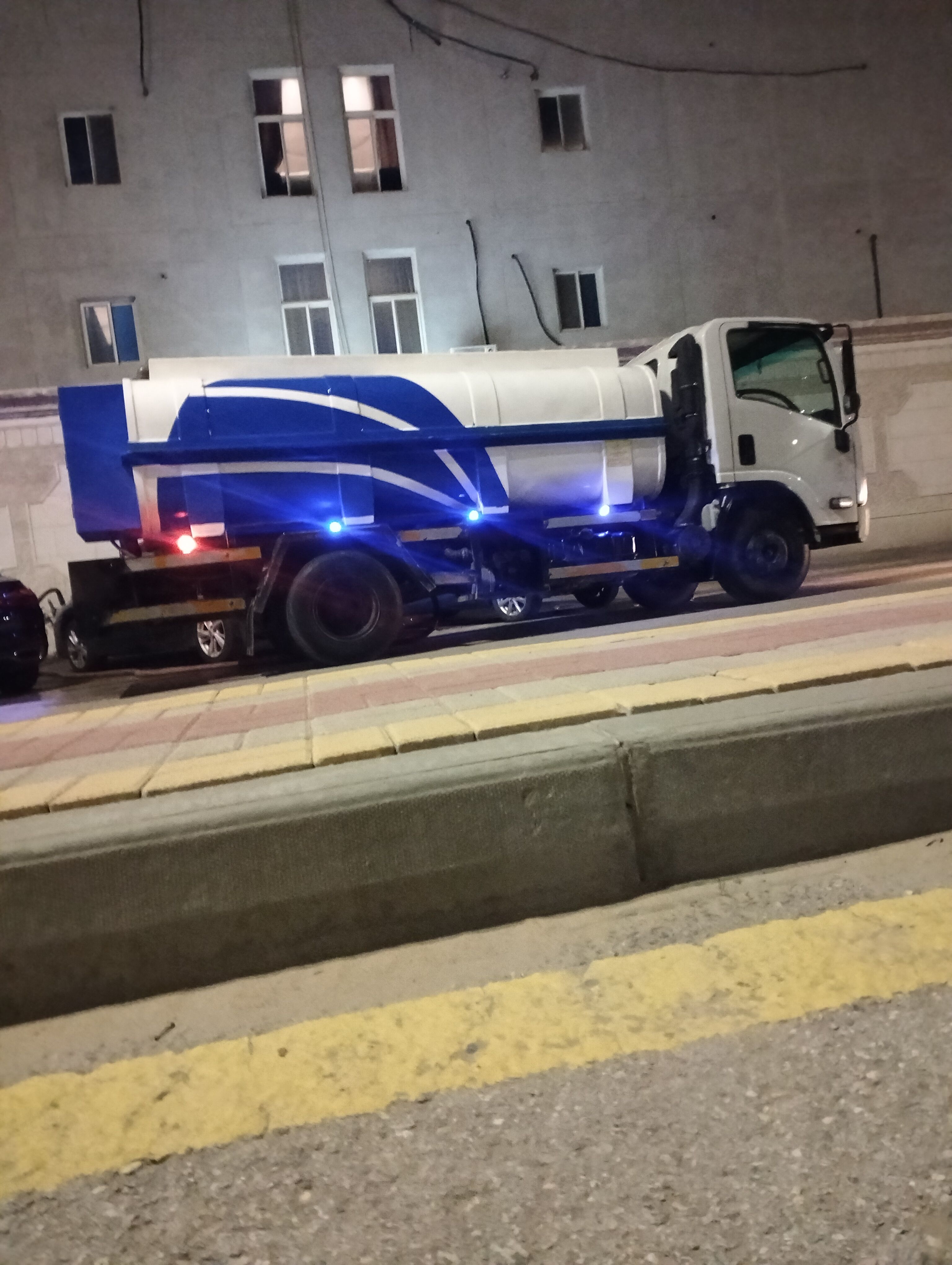 وايت ماء حلو - Image 3