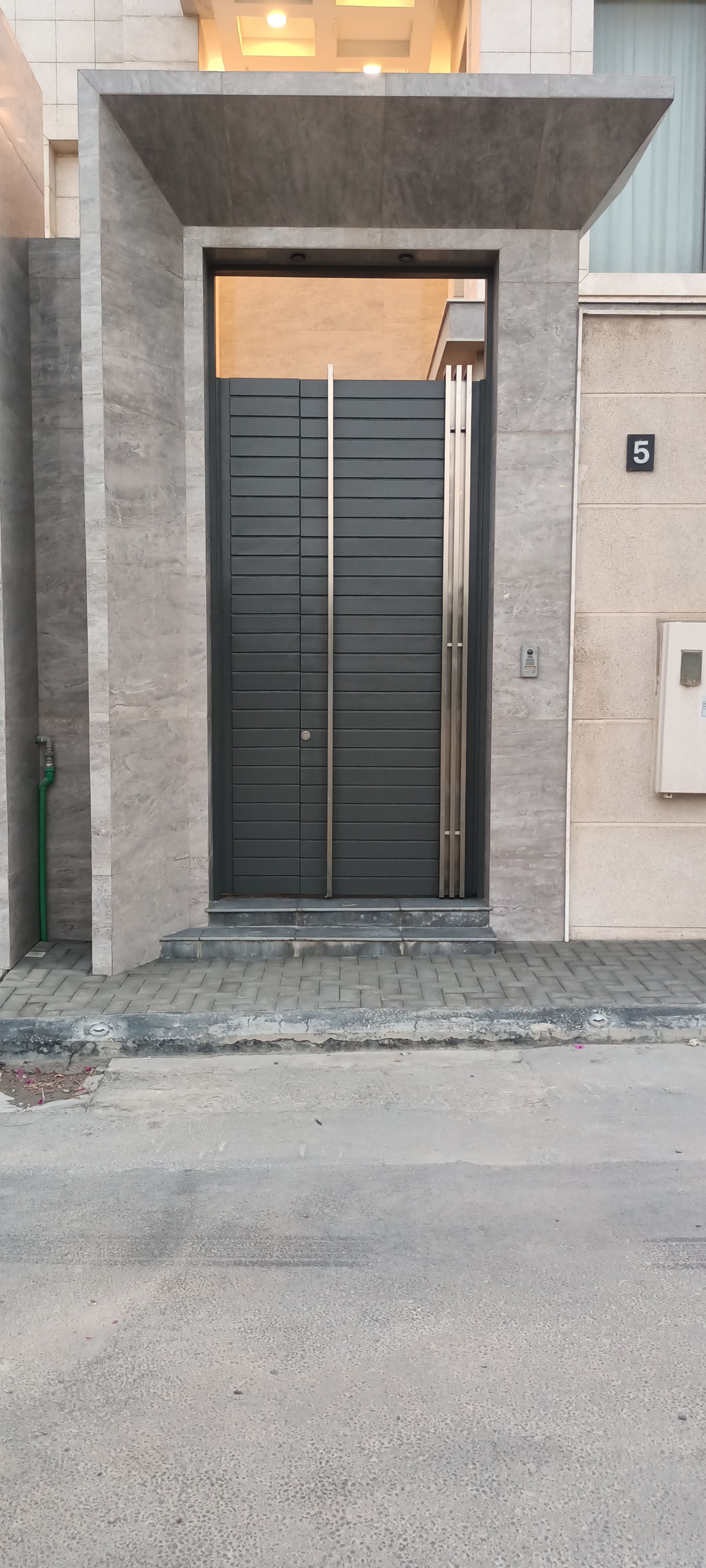 دهانات ابواب وغرف نوم وجدران - Image 15