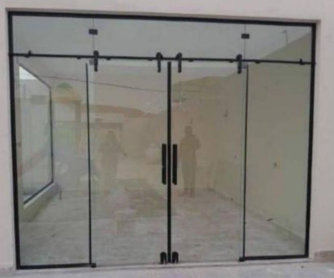 زجاج سكريت جده