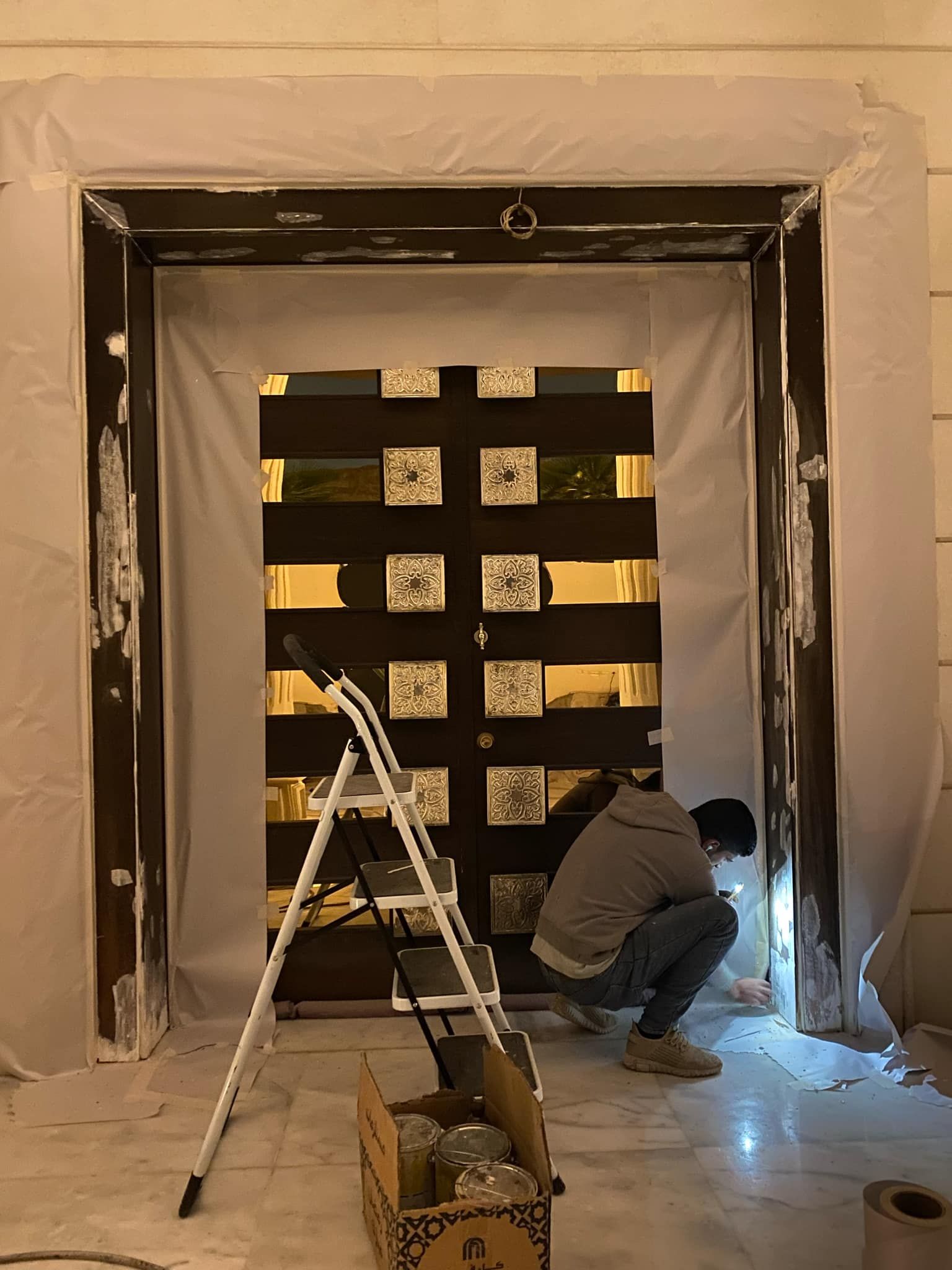 استرجي دهانات اخشاب وحديد تجاليد على الجدار غرفة - Image 6