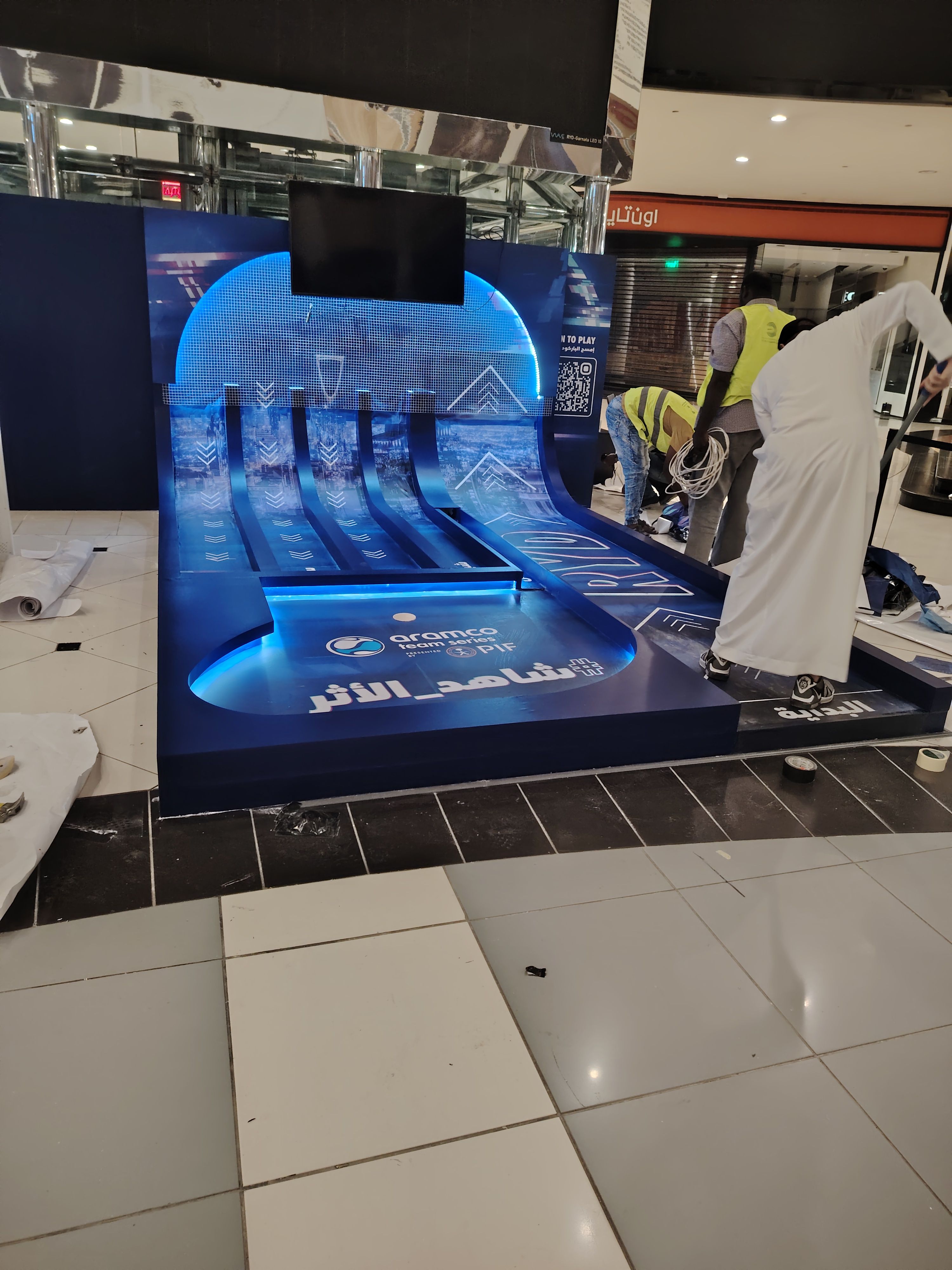 استرجي دهانات اخشاب وحديد تجاليد على الجدار غرفة - Image 14