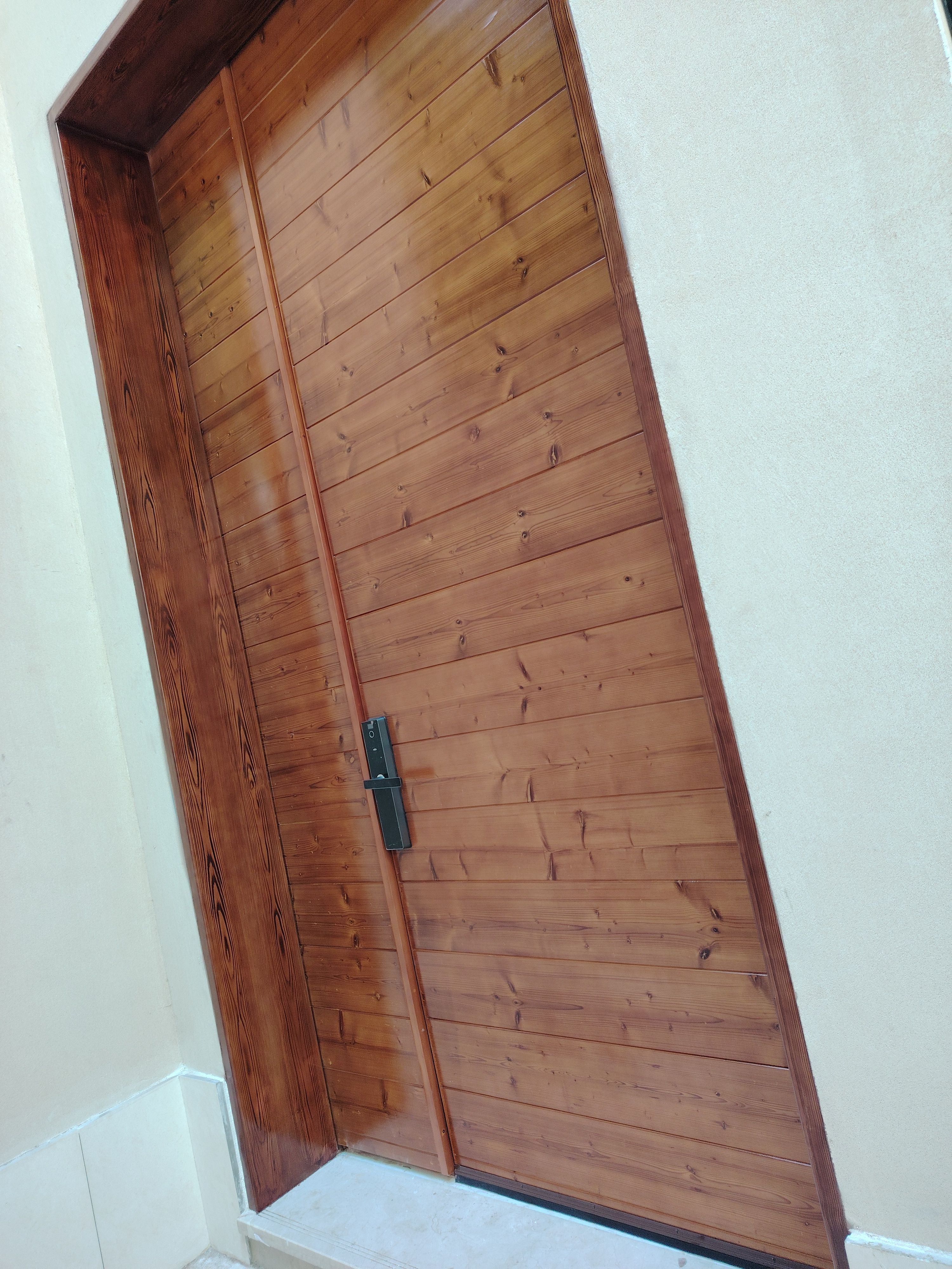 استرجي دهانات اخشاب وحديد تجاليد على الجدار غرفة - Image 15