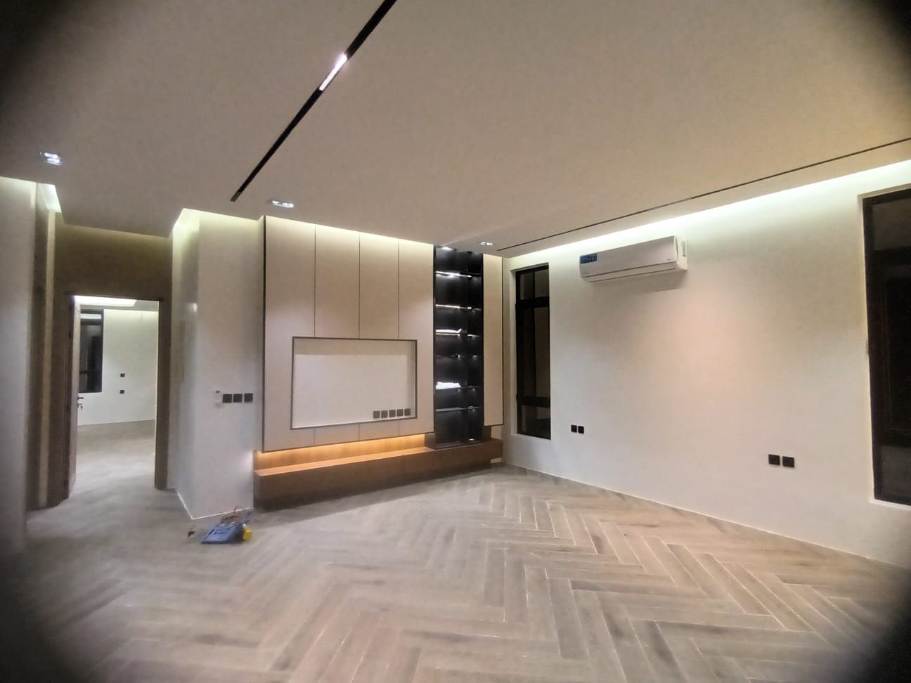 معلم دهانات داخليه وخارجية  والايبوكسي - Image 18