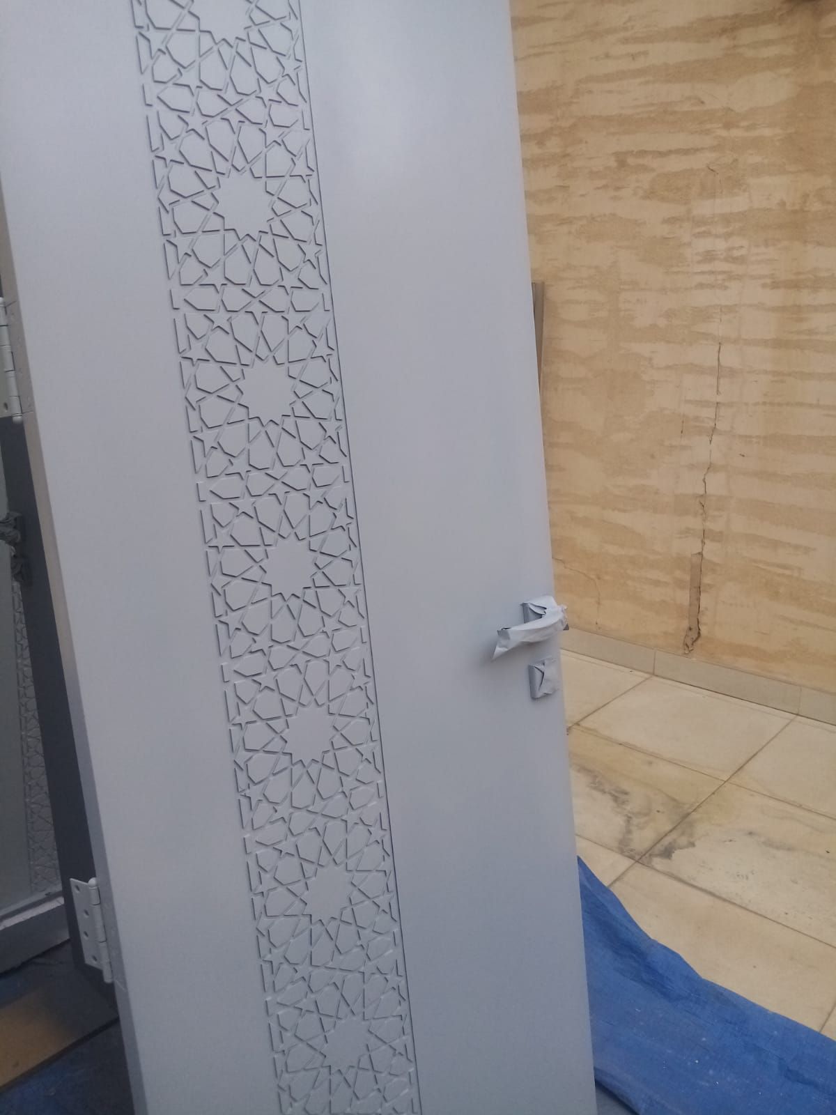 دهان أبواب وطاولات وكراسي وصبغ ناري - Image 3