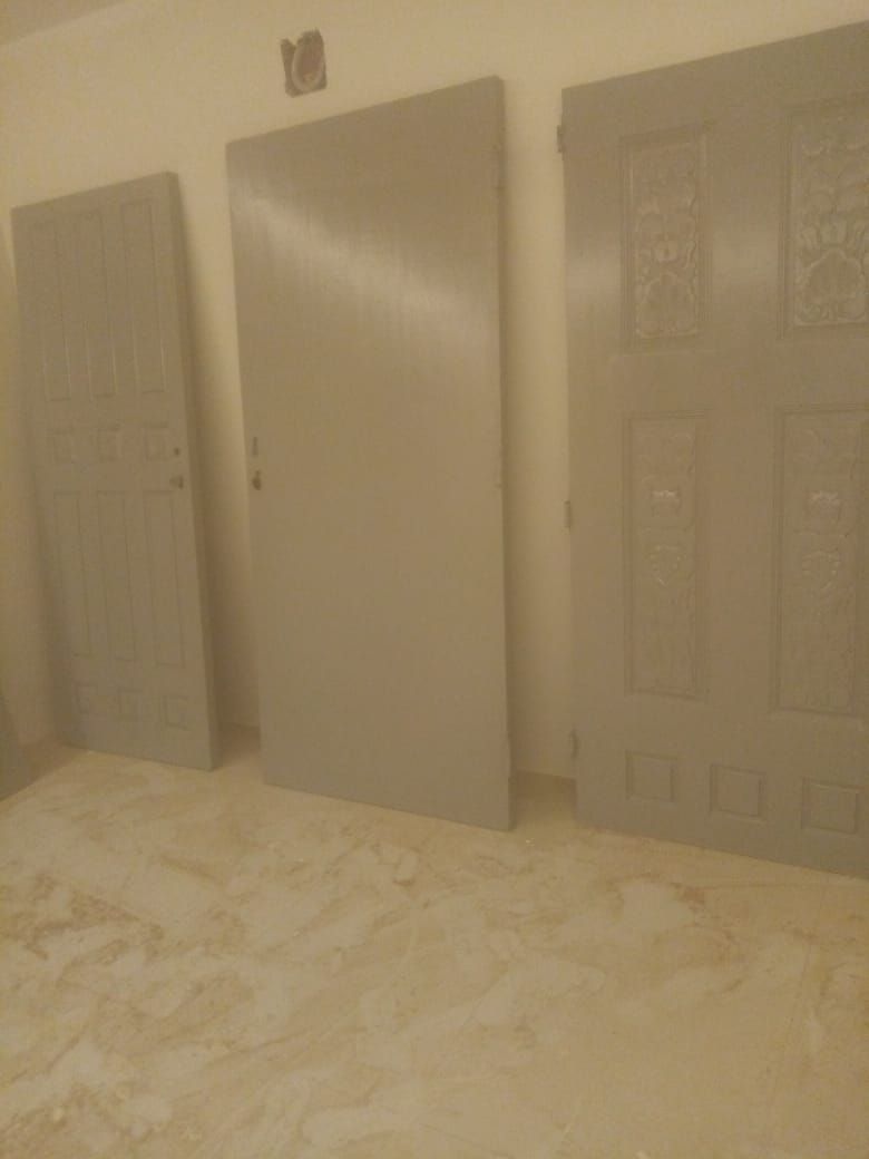 دهان أبواب وطاولات وكراسي وصبغ ناري - Image 4