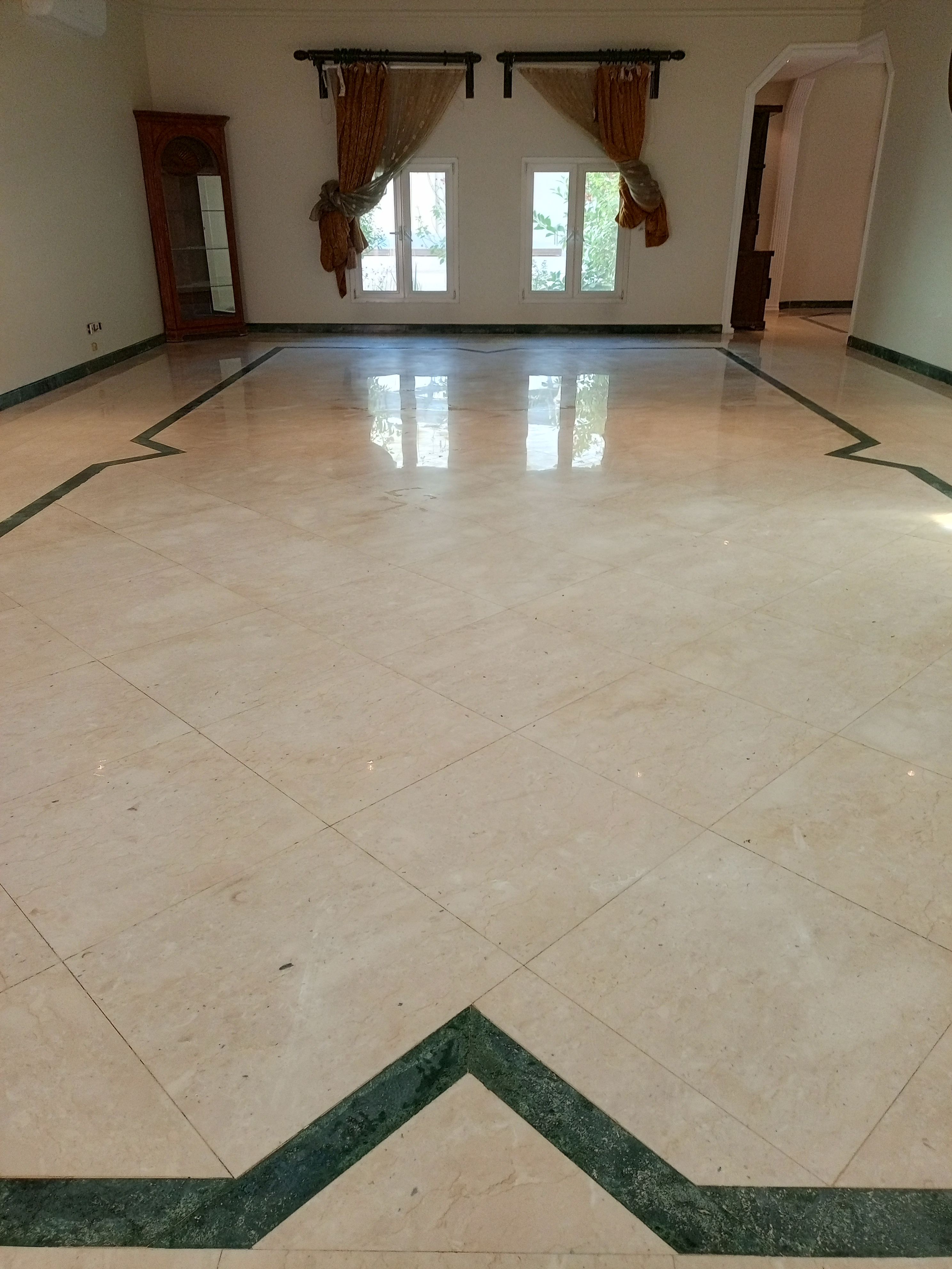 جلي بلاط تلميع