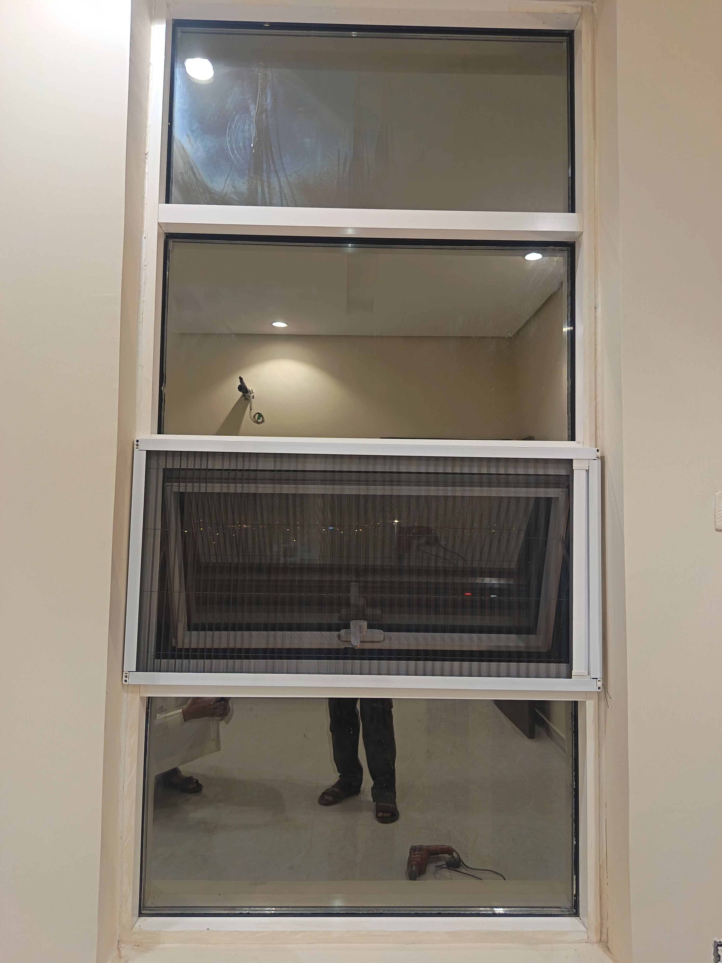 معلم الومنيوم أبواب وشبابيك وناموسيات وتبديل وصيانة الإطارات - Image 3