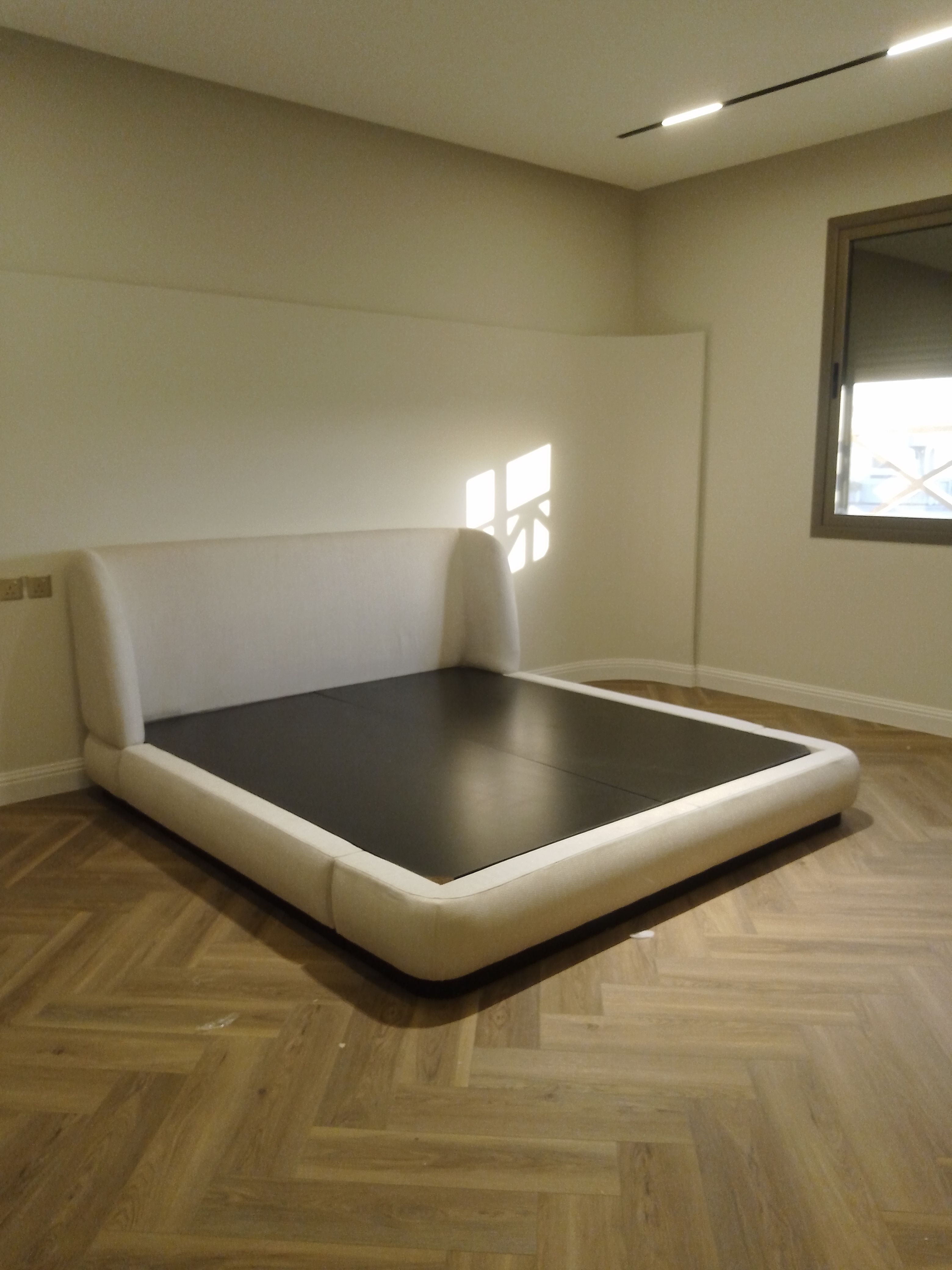 نقل عفش فك وتركيب جميع انواع الأثاث وتركيب الستاره وتركيب ال - Image 10