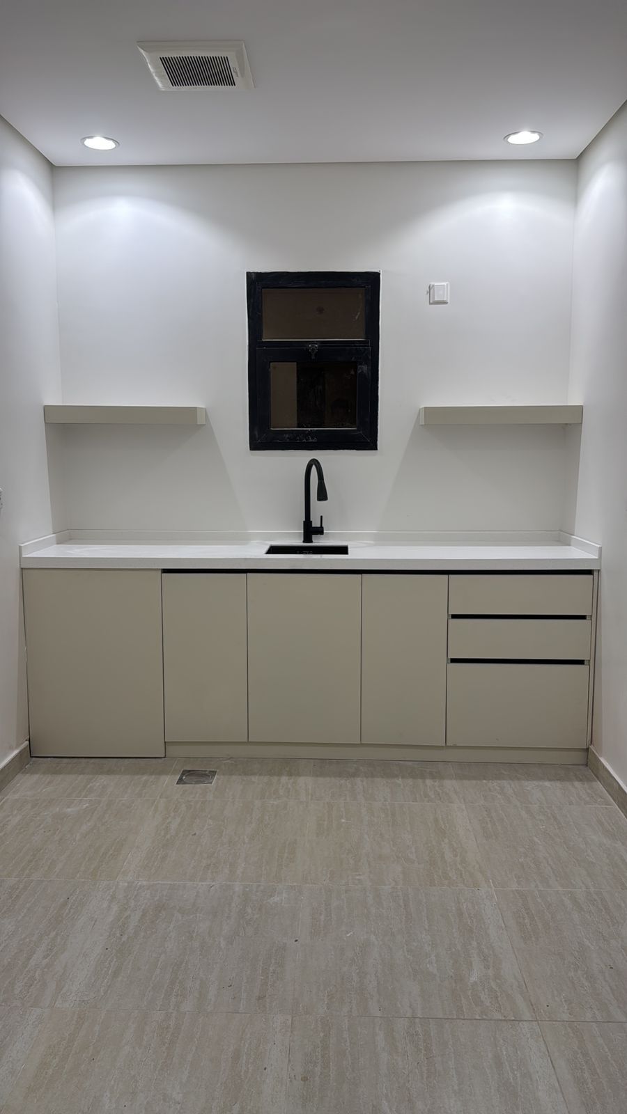 فني مطبخ فك ونقل وتركيب صيانة جميع انواع المطبخ - Image 6