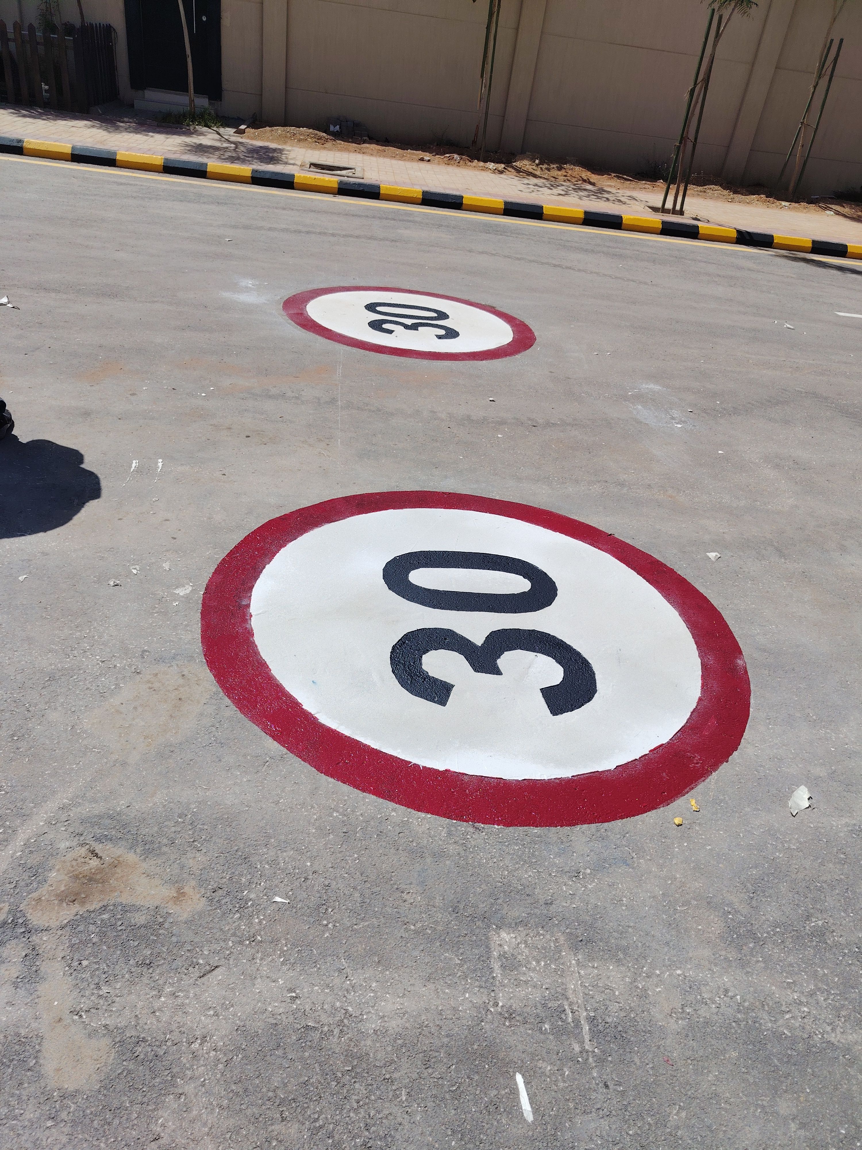 تخطيط الطرق والموقف للسياره