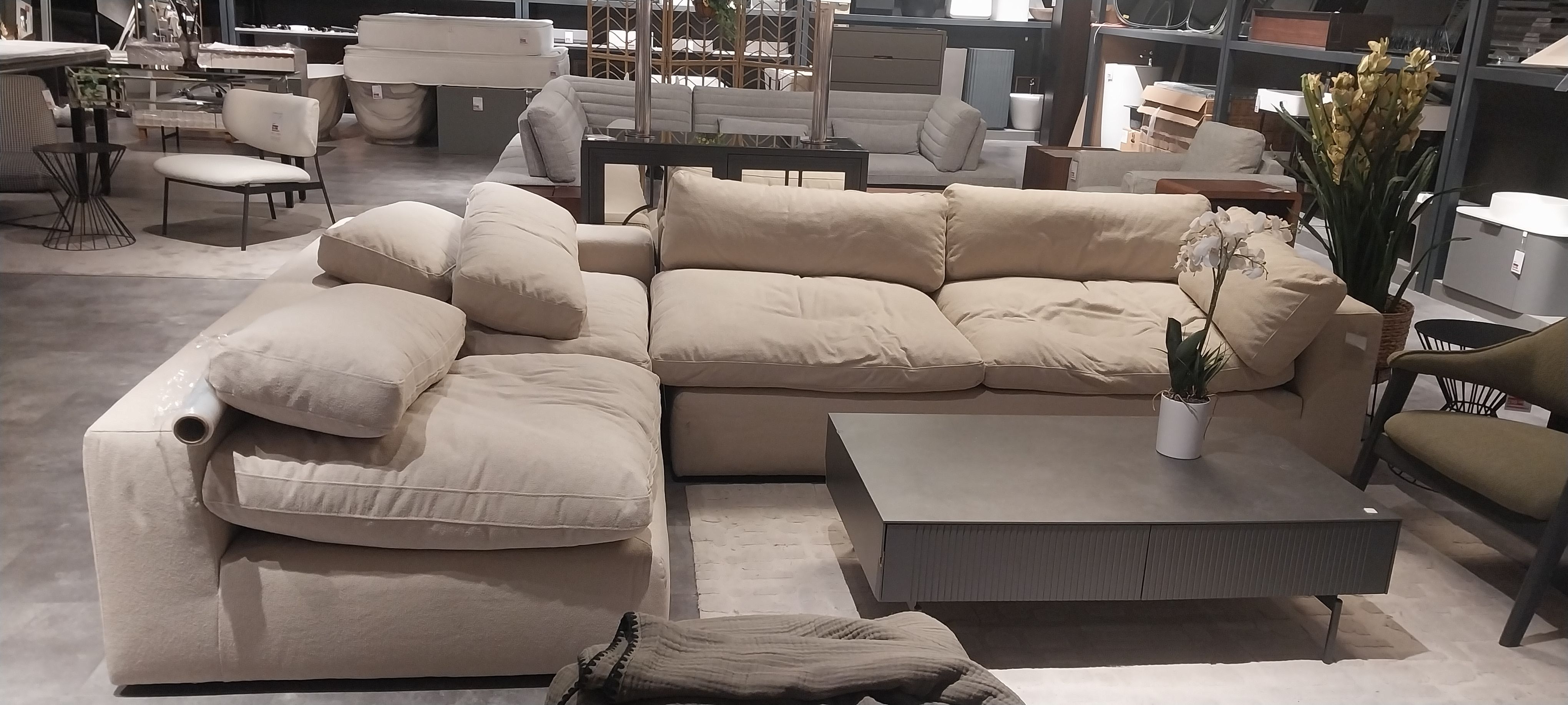 نقل عفش فك وتركيب جميع انواع الأثاث وتركيب الستاره وتركيب ال - Image 14