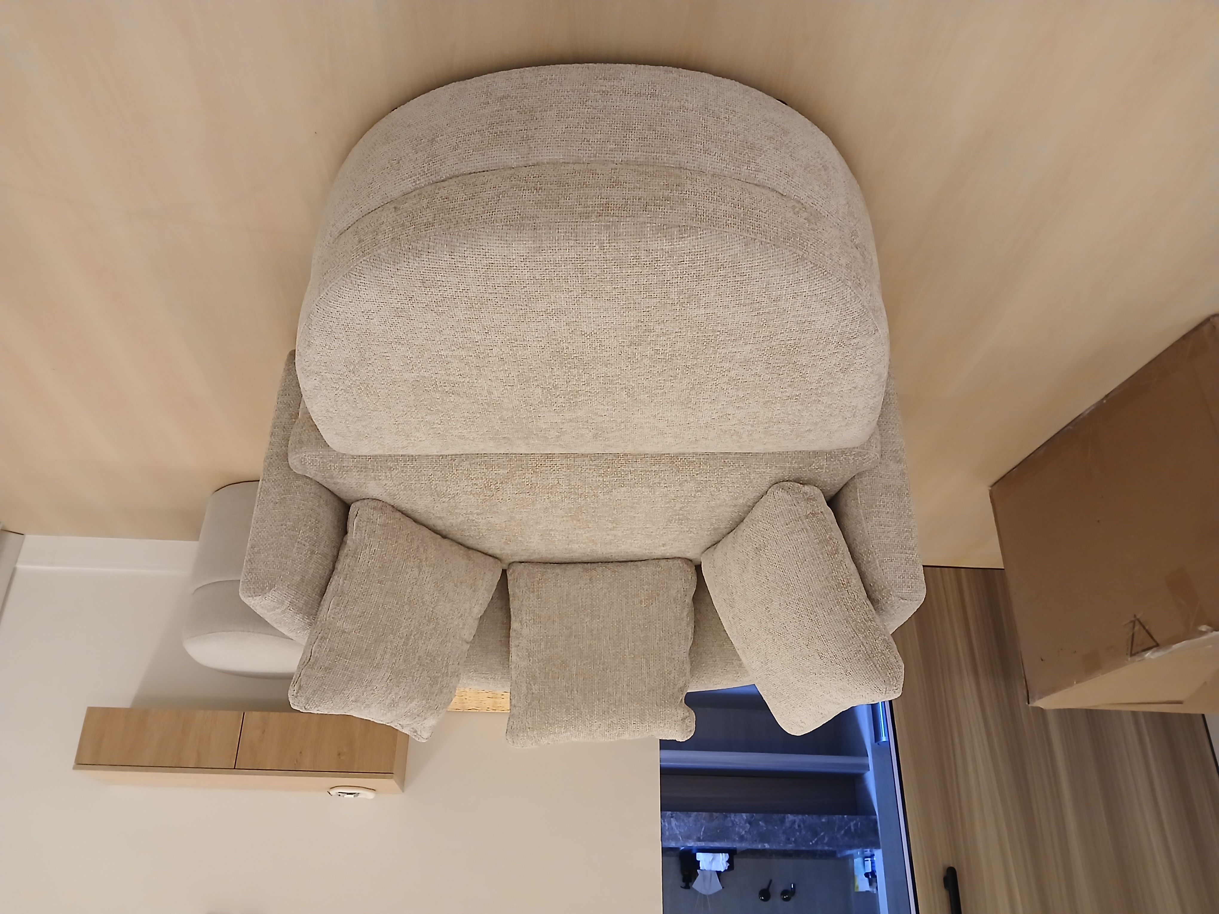 مؤسسة الرائد لنقل والخدمات اللوجستية