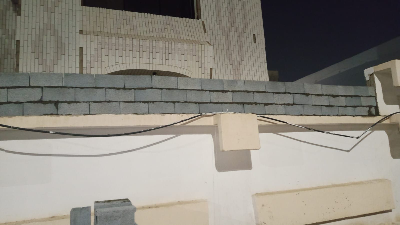 تكسير جدران وارضيات وقص وفتح أبواب وشبابيك بالمدينة المنورة - Image 10