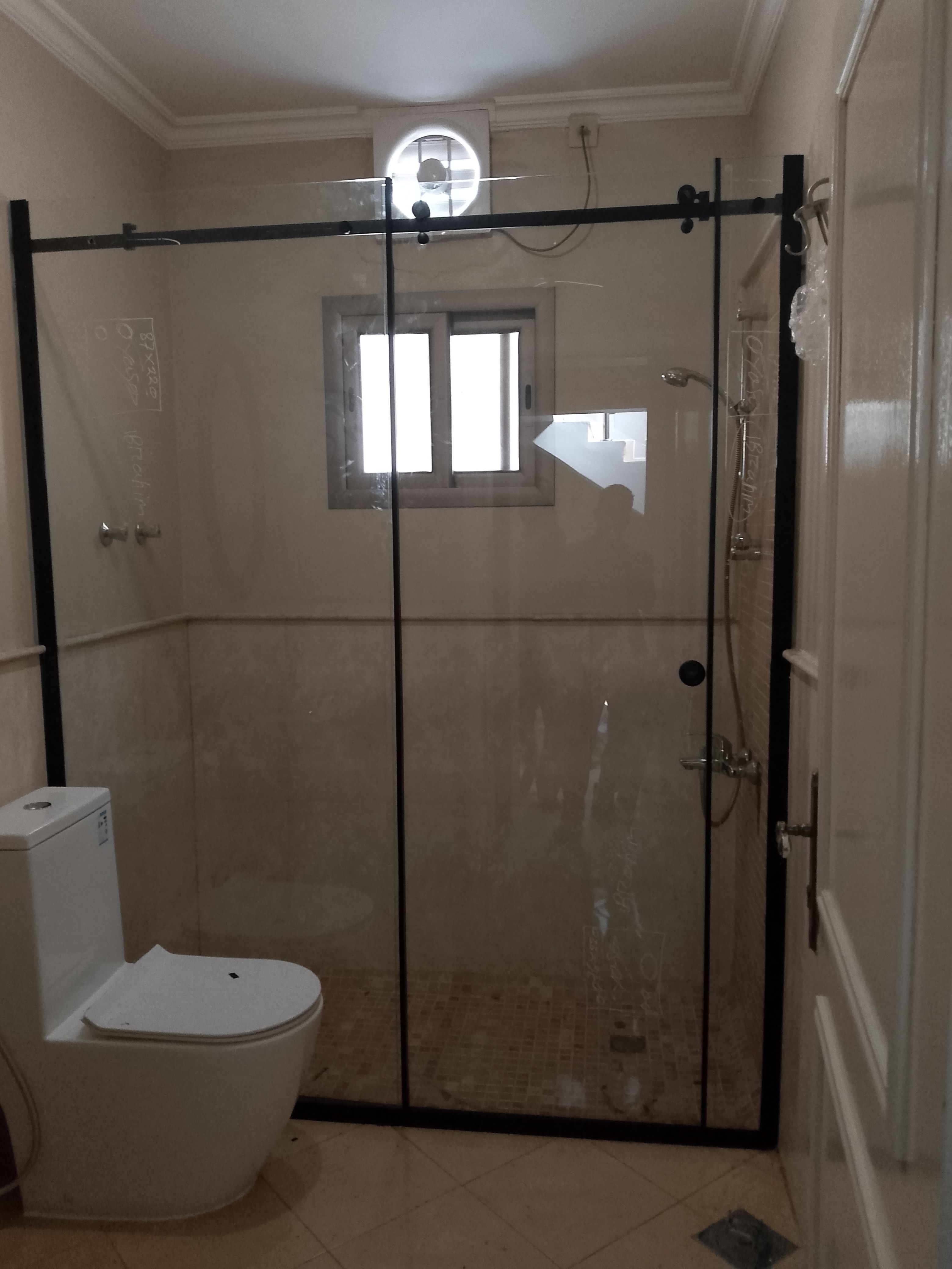 زجاج سكريت - Image 13