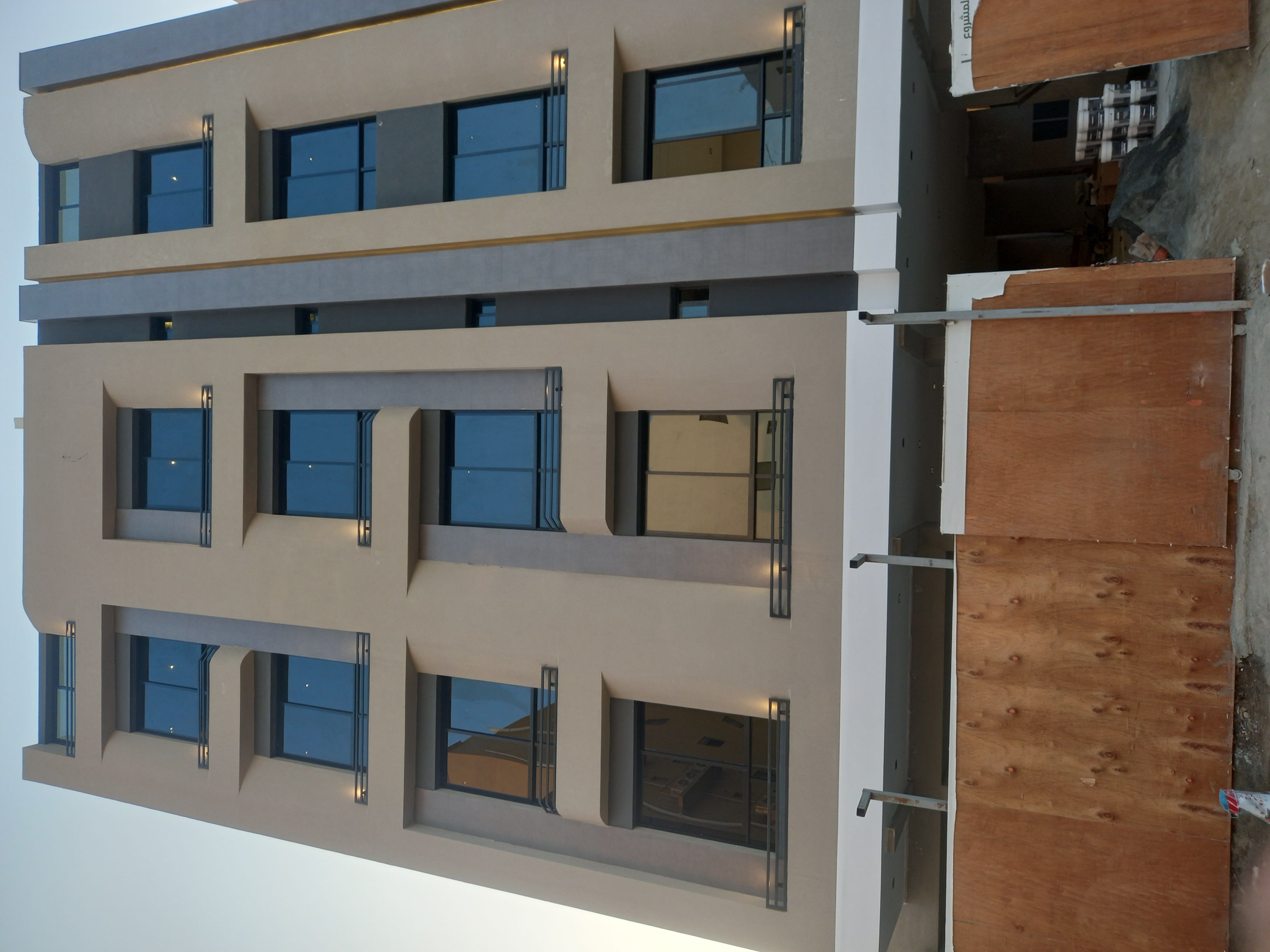 معلم بروفايل وكسر الرخام وازالة الدهانات القديمه - Image 8