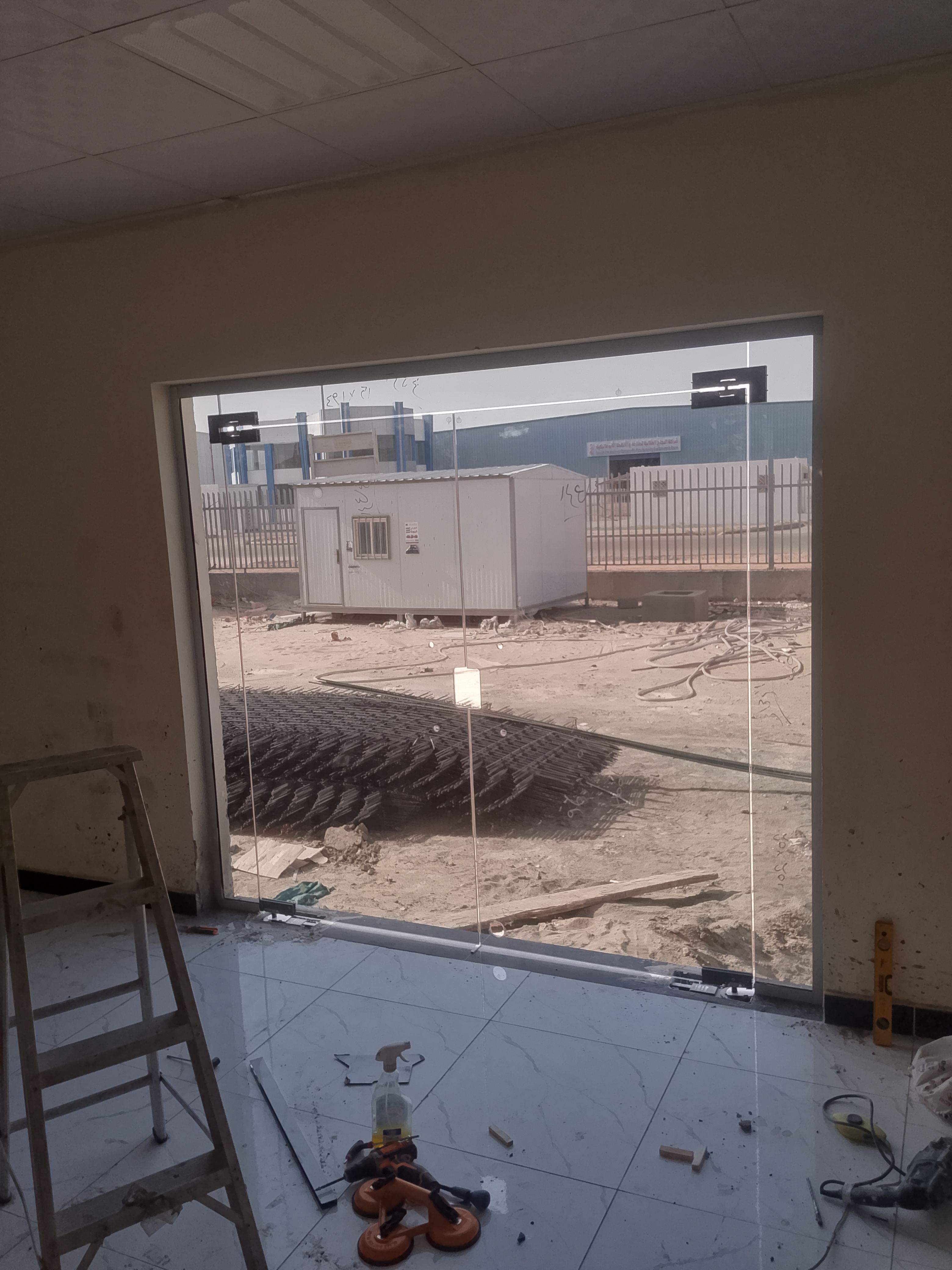 زجاج سكريت - Image 3