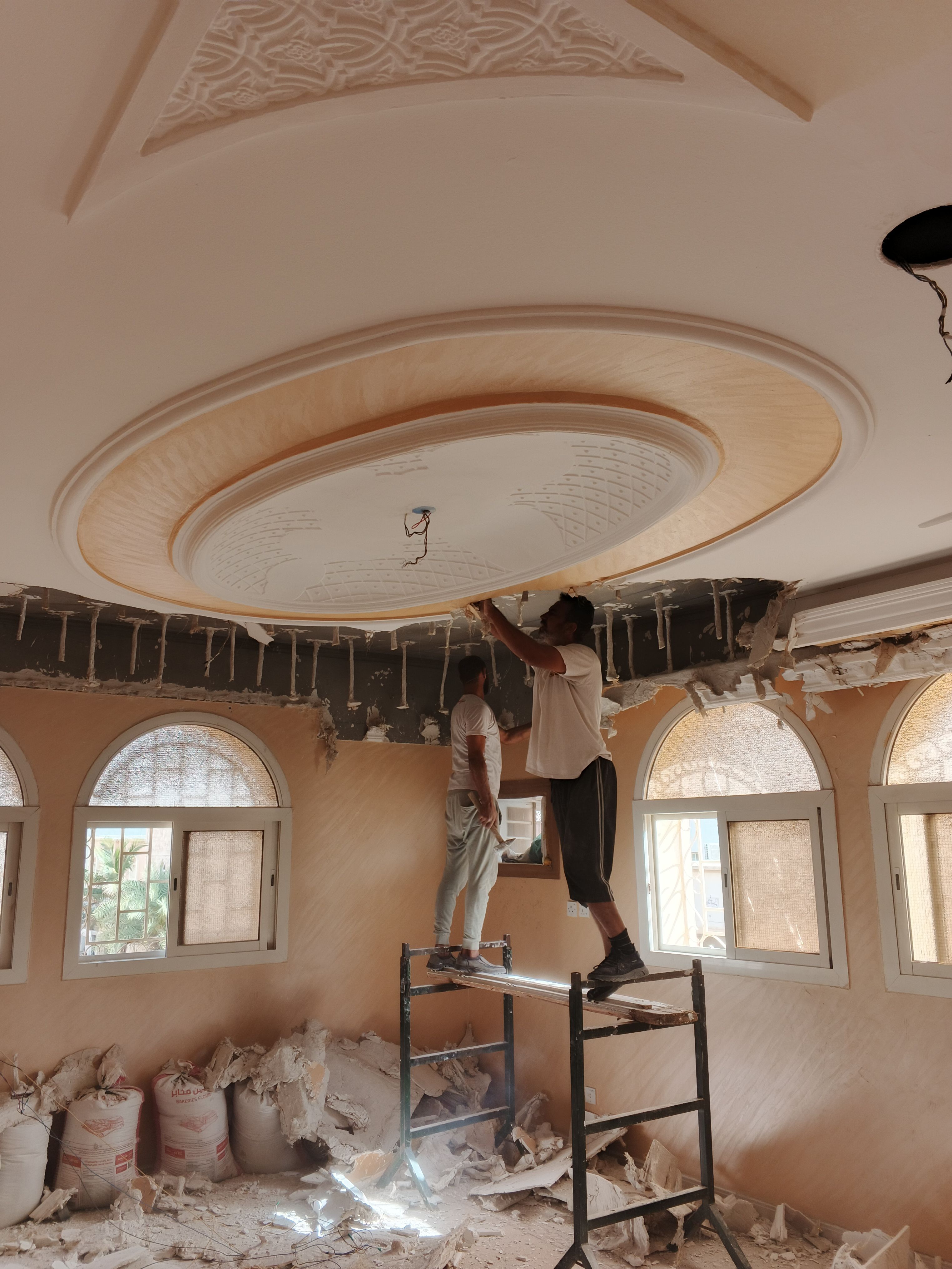 مقاول ترميم منازل ومحلات ومكاتب شامل كل شيء