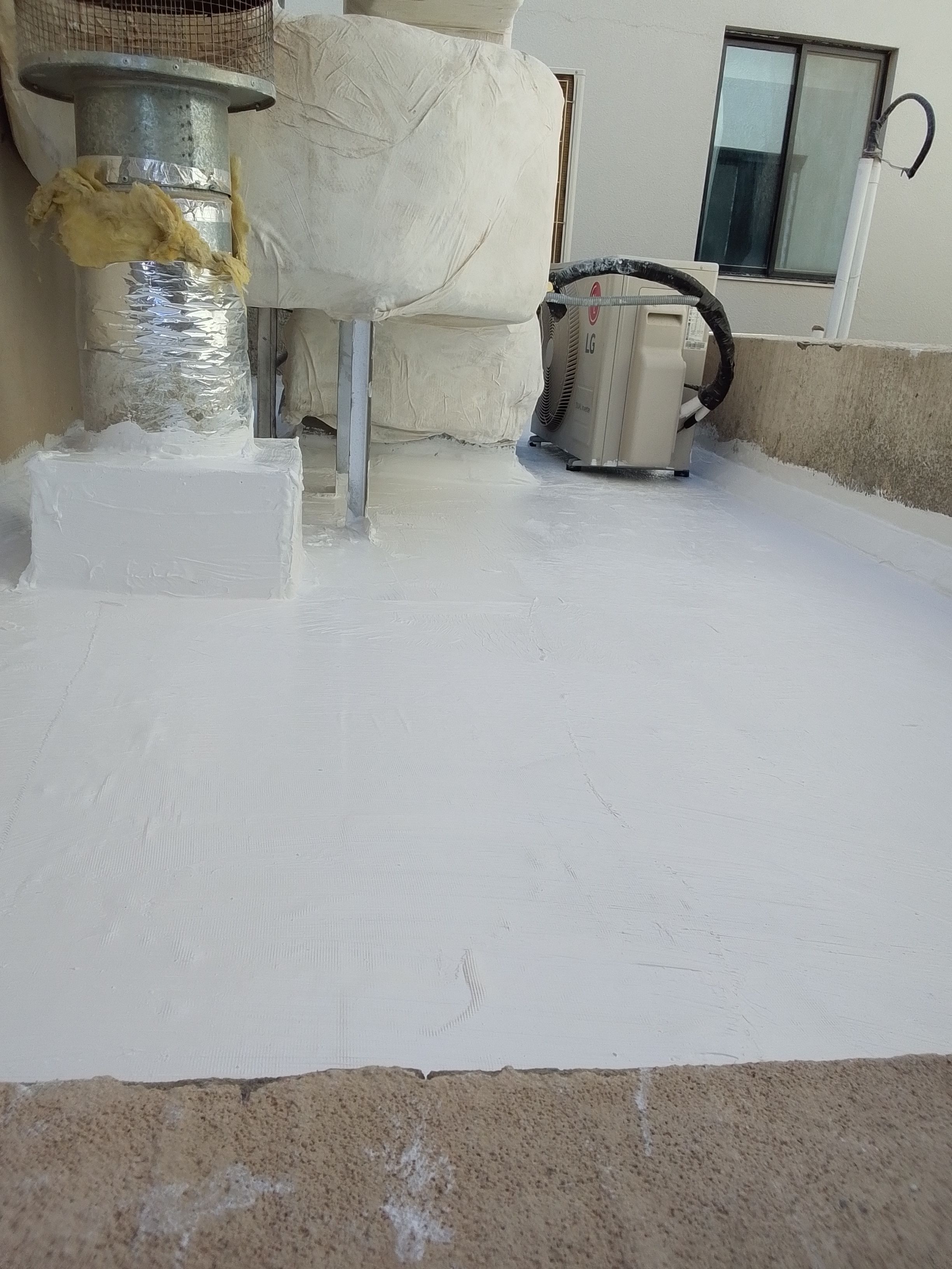 عازل مائي وحراري عزل فوق البلاط عزل دورات المياه - Image 10