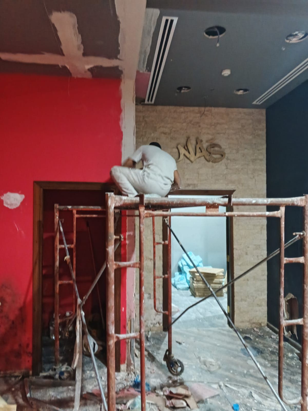 مقاول تكسير وترميم وصيانه - Image 2