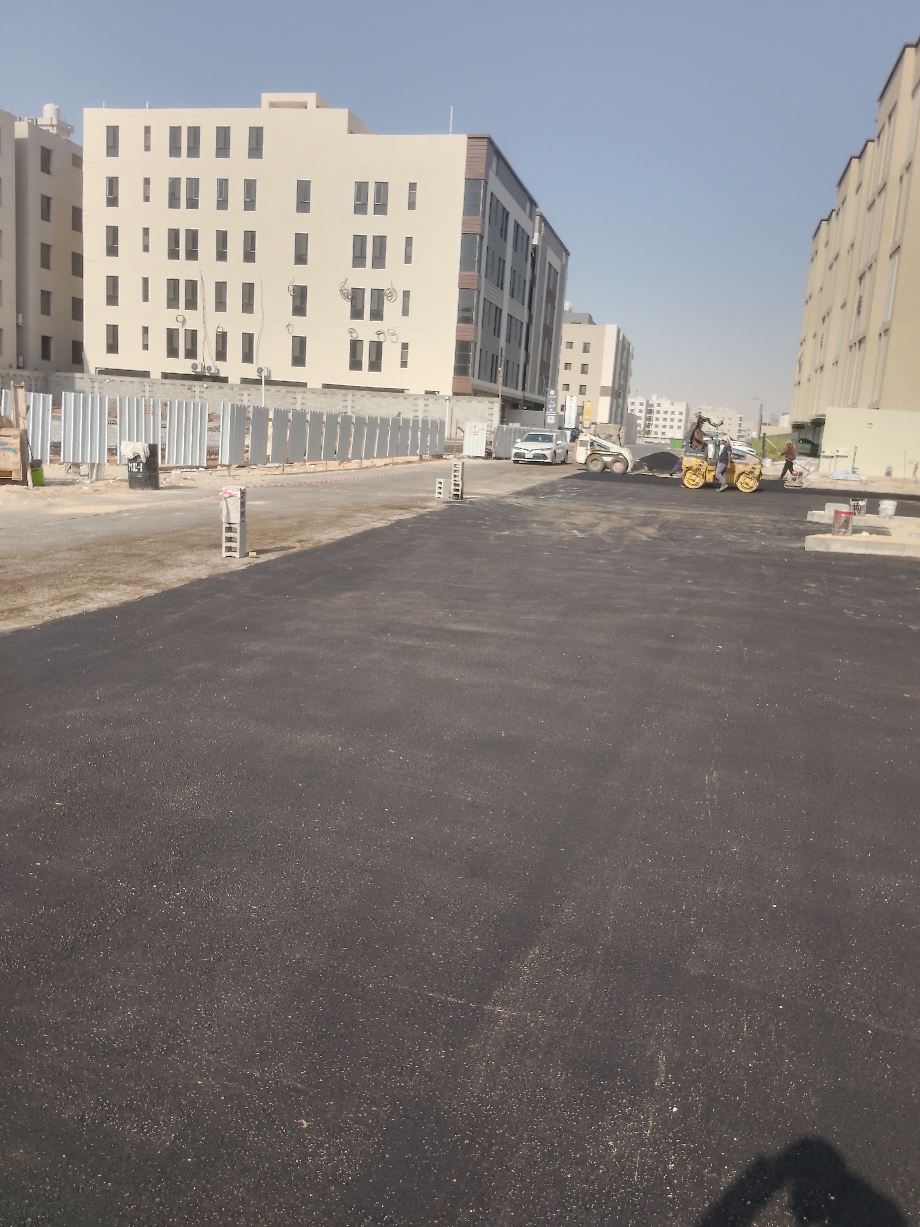 مقاولات عامه وأعمال الاسفلت - Image 2